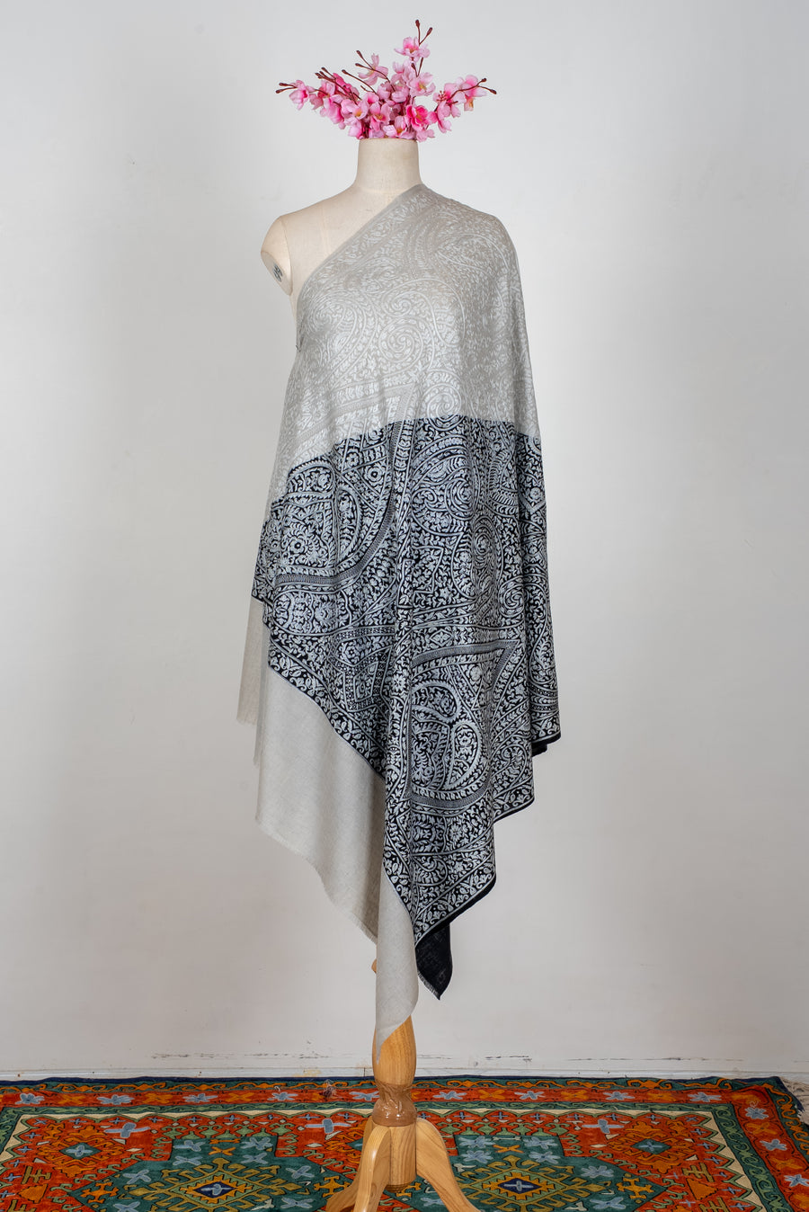 Monochrome Noor Paisley: Pure Pashmina Hand Embroidered Jamawar Shawl