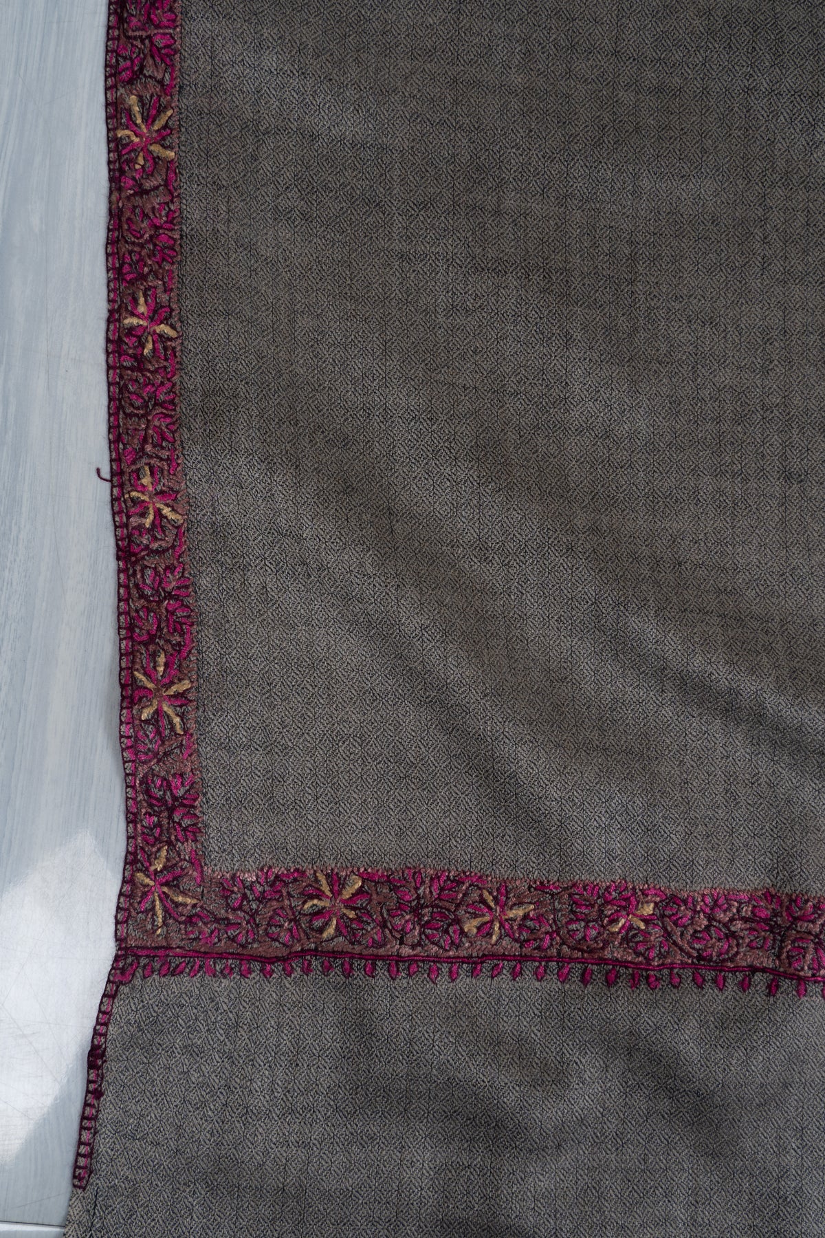 Emerald Vine Merino wool 2.5 Yards Sozni Hand Embroidered Shawl