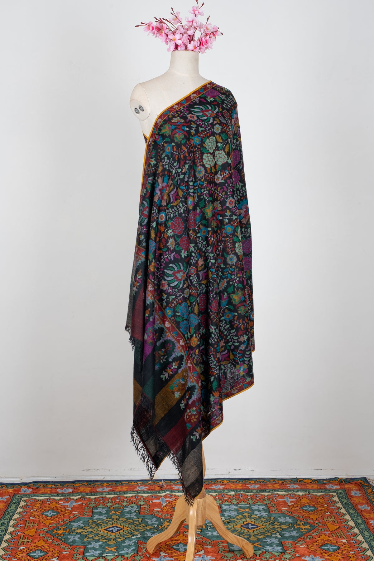 Hand Woven Kani Pure Pashmina Shawl