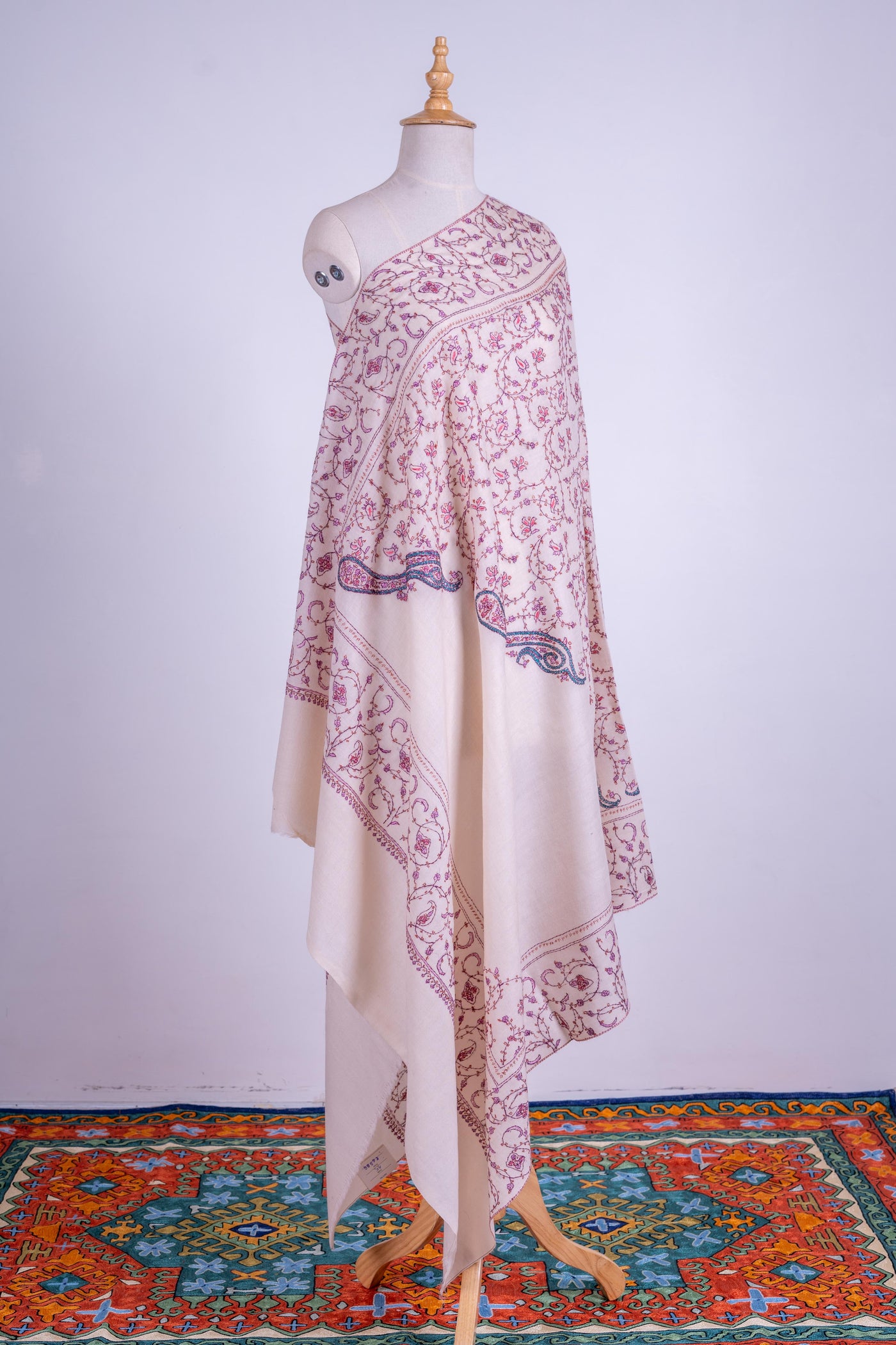 Blossoming Ivory - Merino Wool Shawl with Hand-Embroidered Sozni Motifs