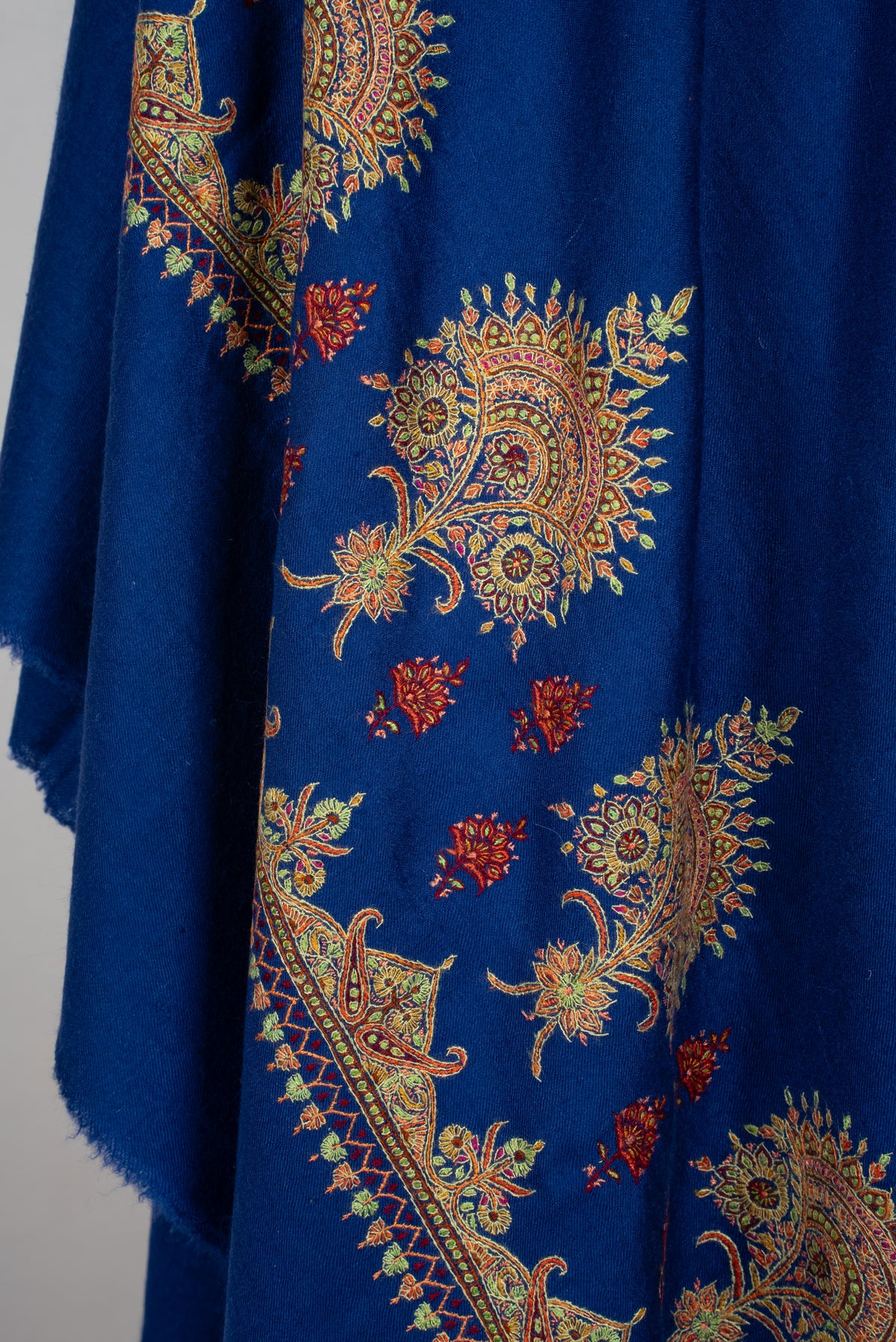 Sapphire Zareen Hand Embroidered Pure Pashmina Shawl