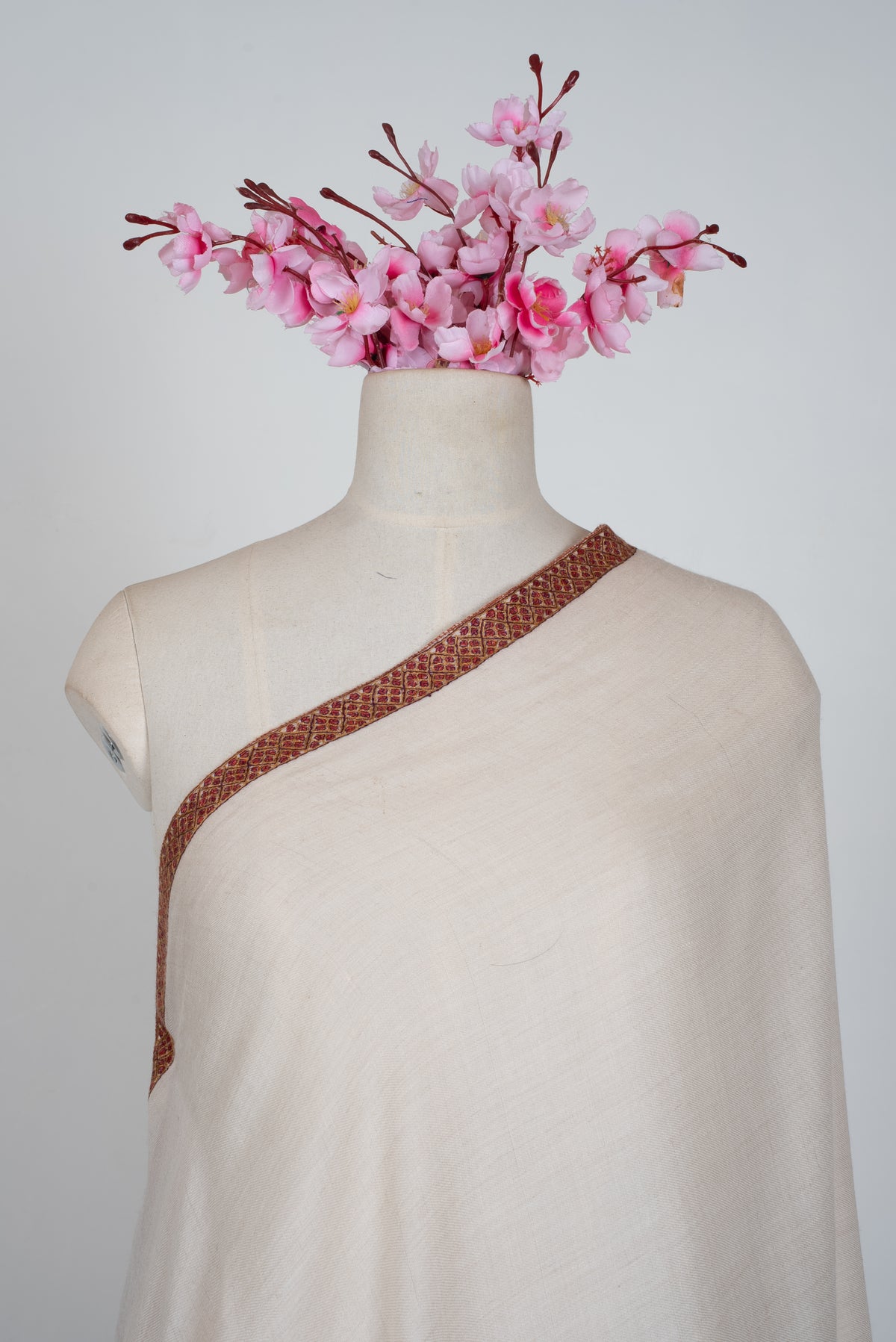 Snow Dune Hand Embroidered Pure Pashmina Shawl