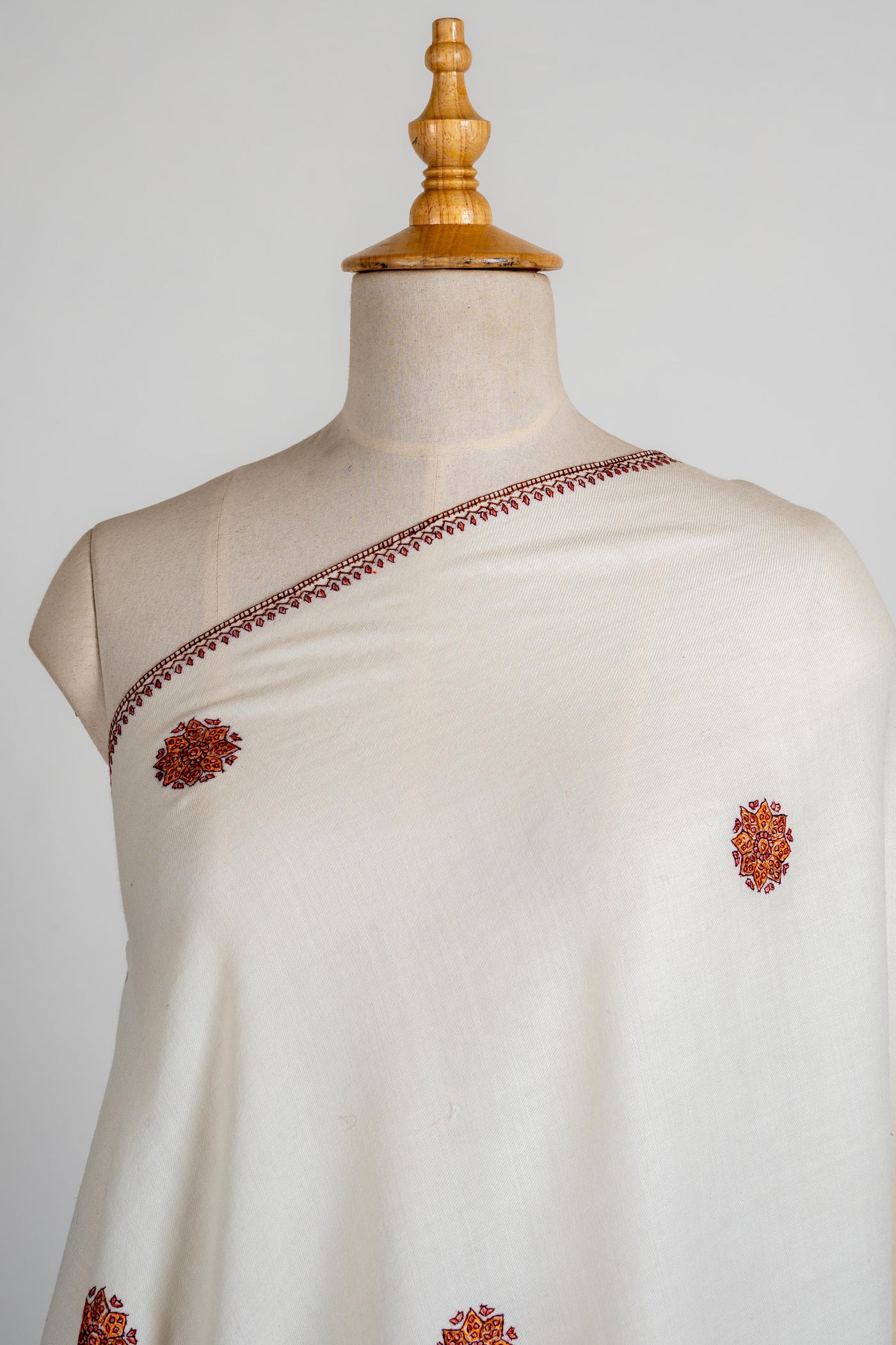 Ivory Elegance Merino Wool Shawl with Sozni Hand Embroidery