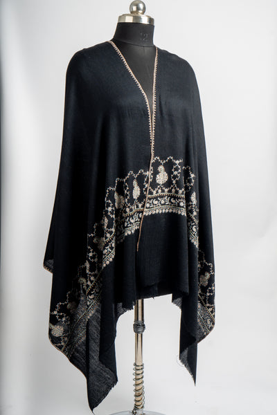 Midnight Elegance: Hand-Embroidered Sozni Merino Wool Scarf