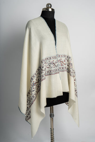 Ivory Splendor: Sozni-Embroidered Merino Wool Scarf