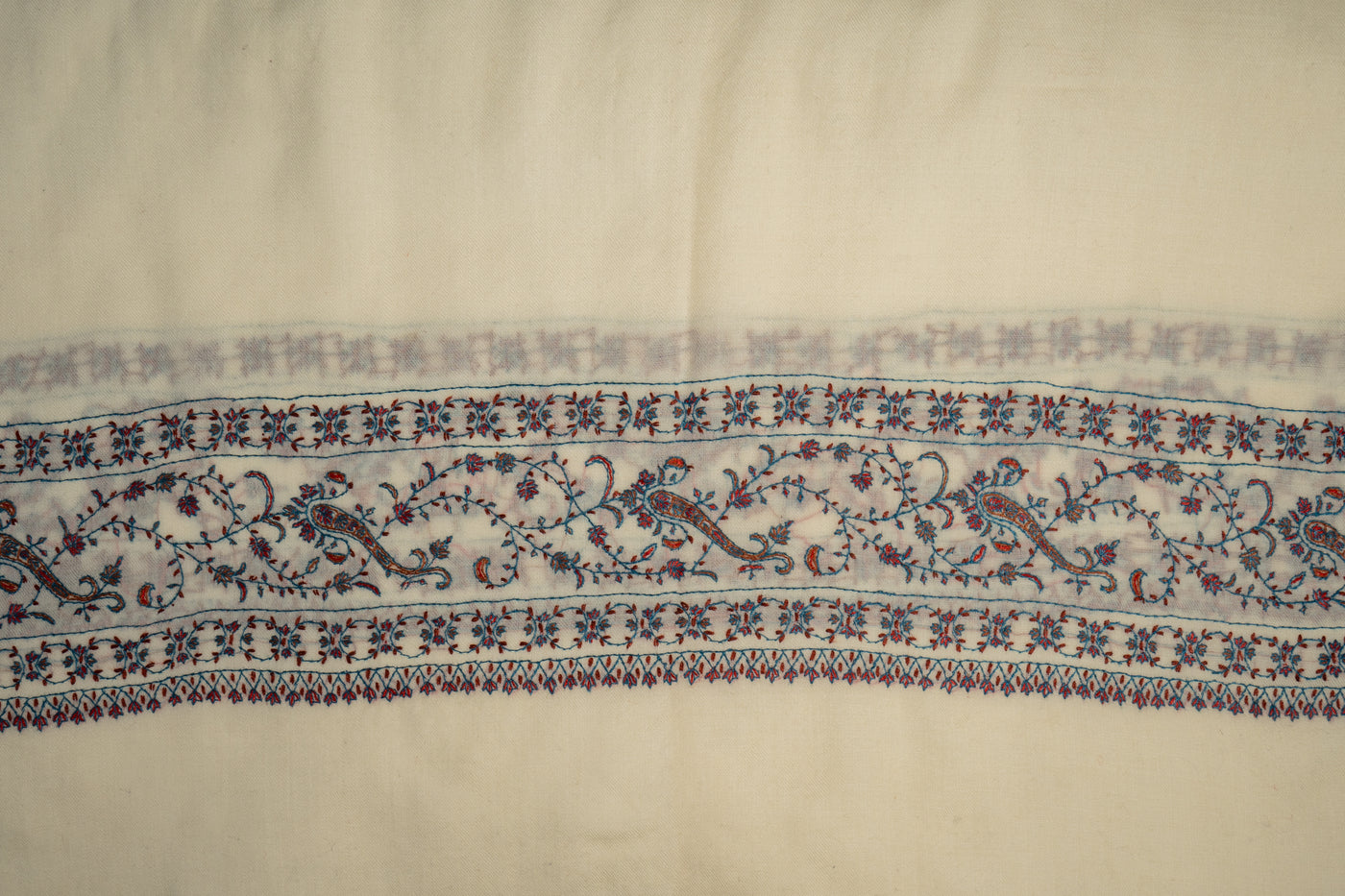 Ivory Splendor: Sozni-Embroidered Merino Wool Scarf