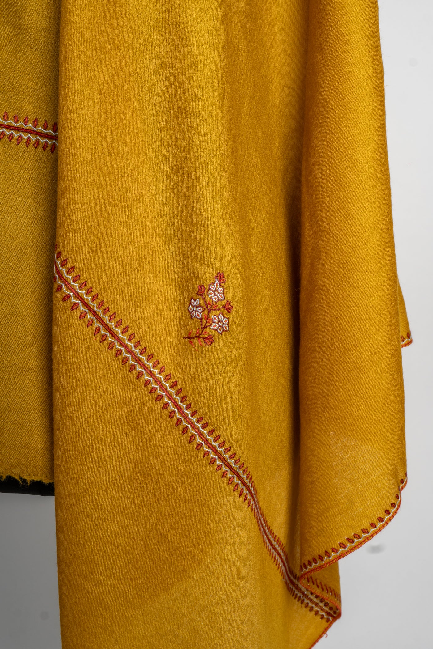 Golden Horizon: Hand-Embroidered Sozni Merino Wool Scarf