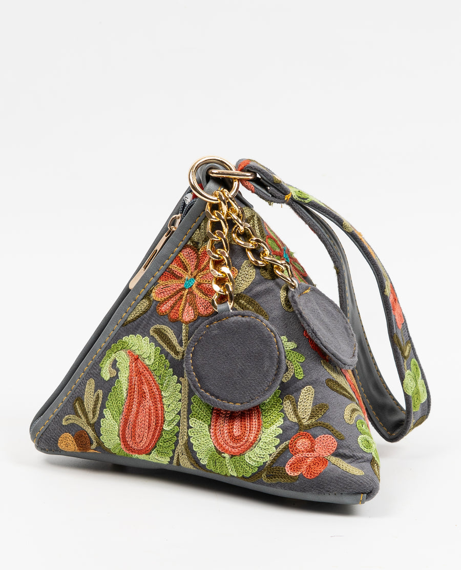 Sang-e-Moonga – Aari Embroidery Pyramid Bag