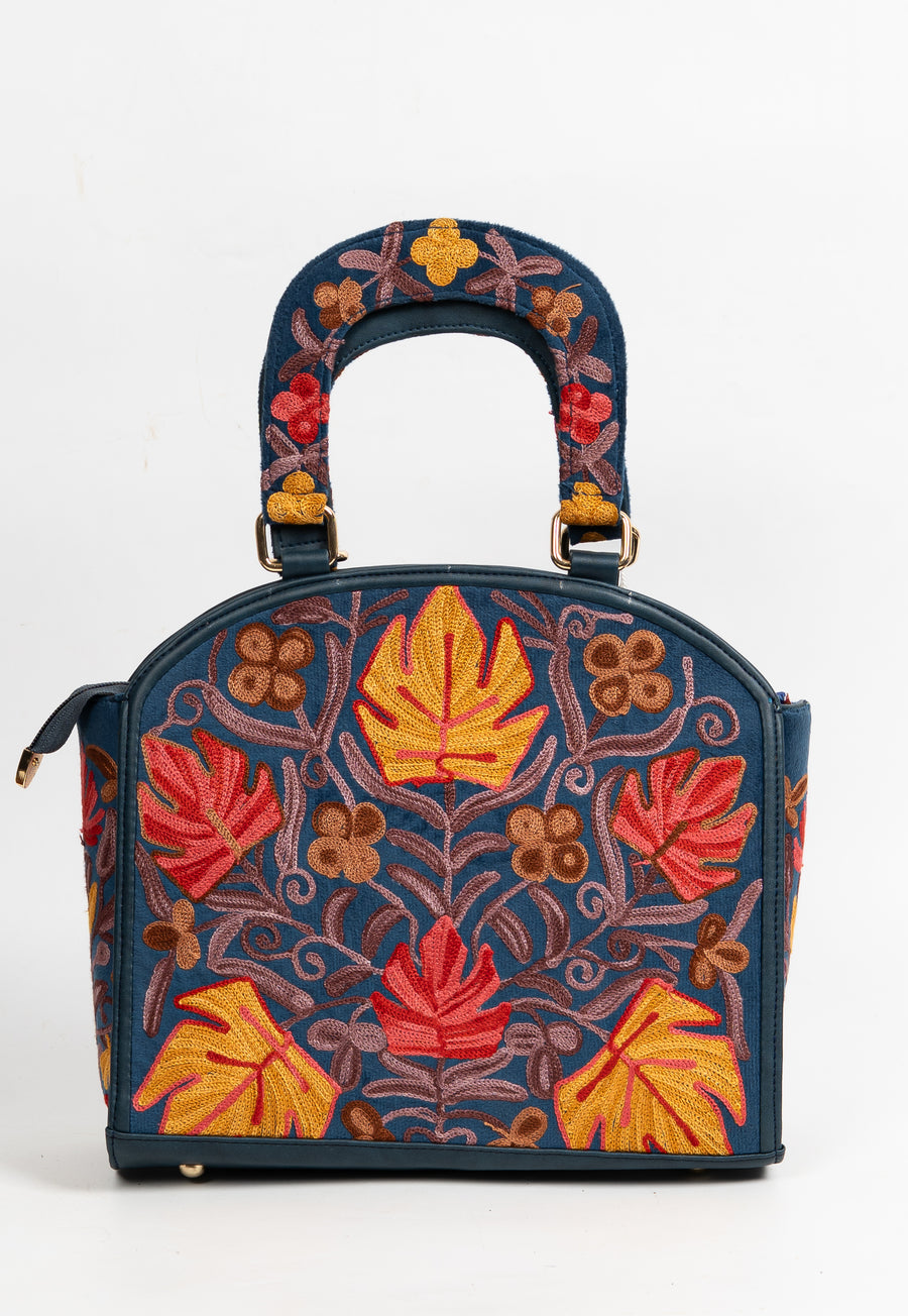 Shab-e-Nilofar – Aari Embroidery Handbag