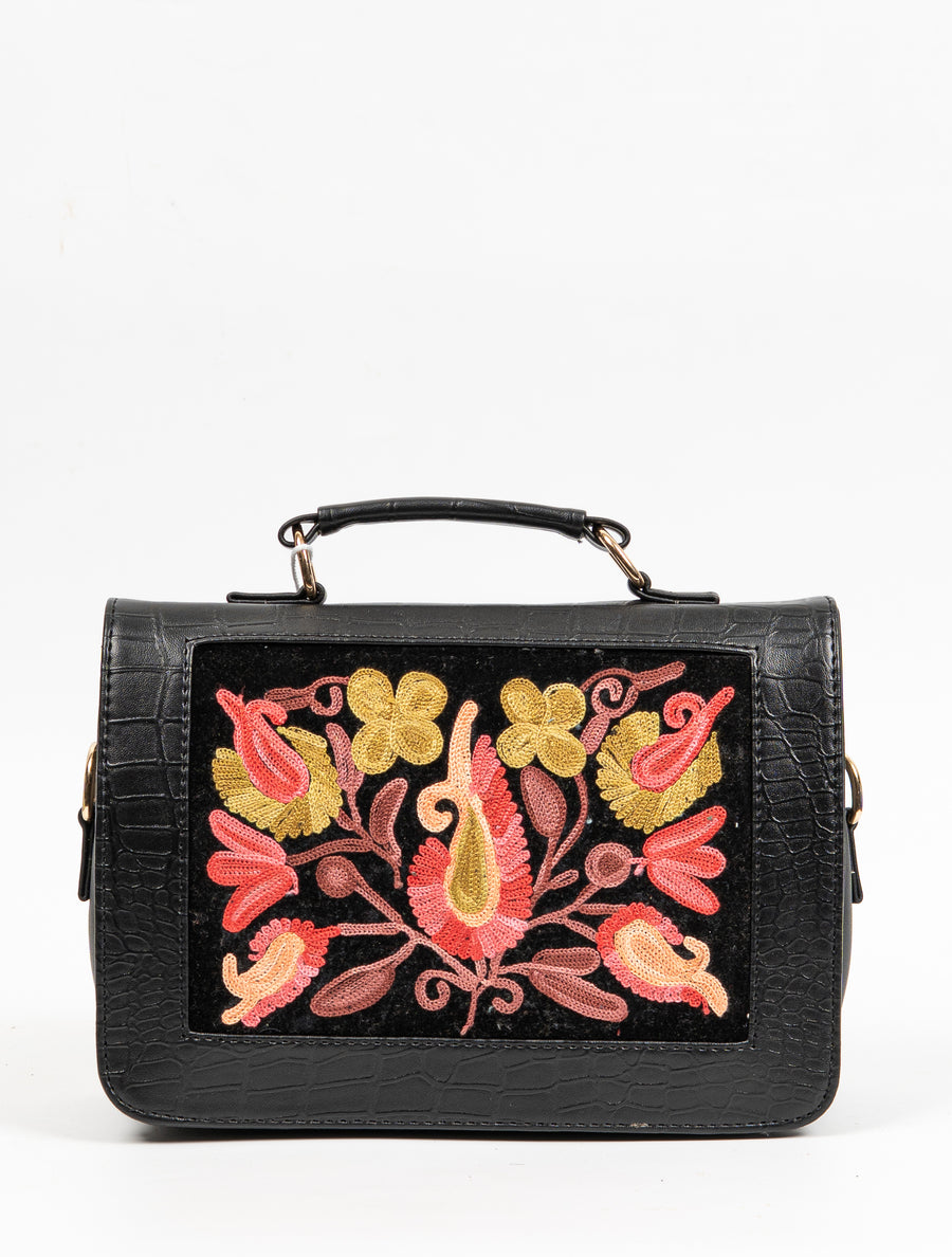Shama Noir – Aari Embroidery Handbag
