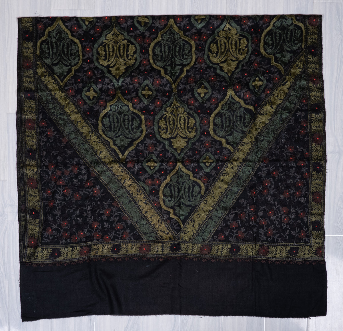 Obsidian Royale Aari Machine Embroidered Shawl