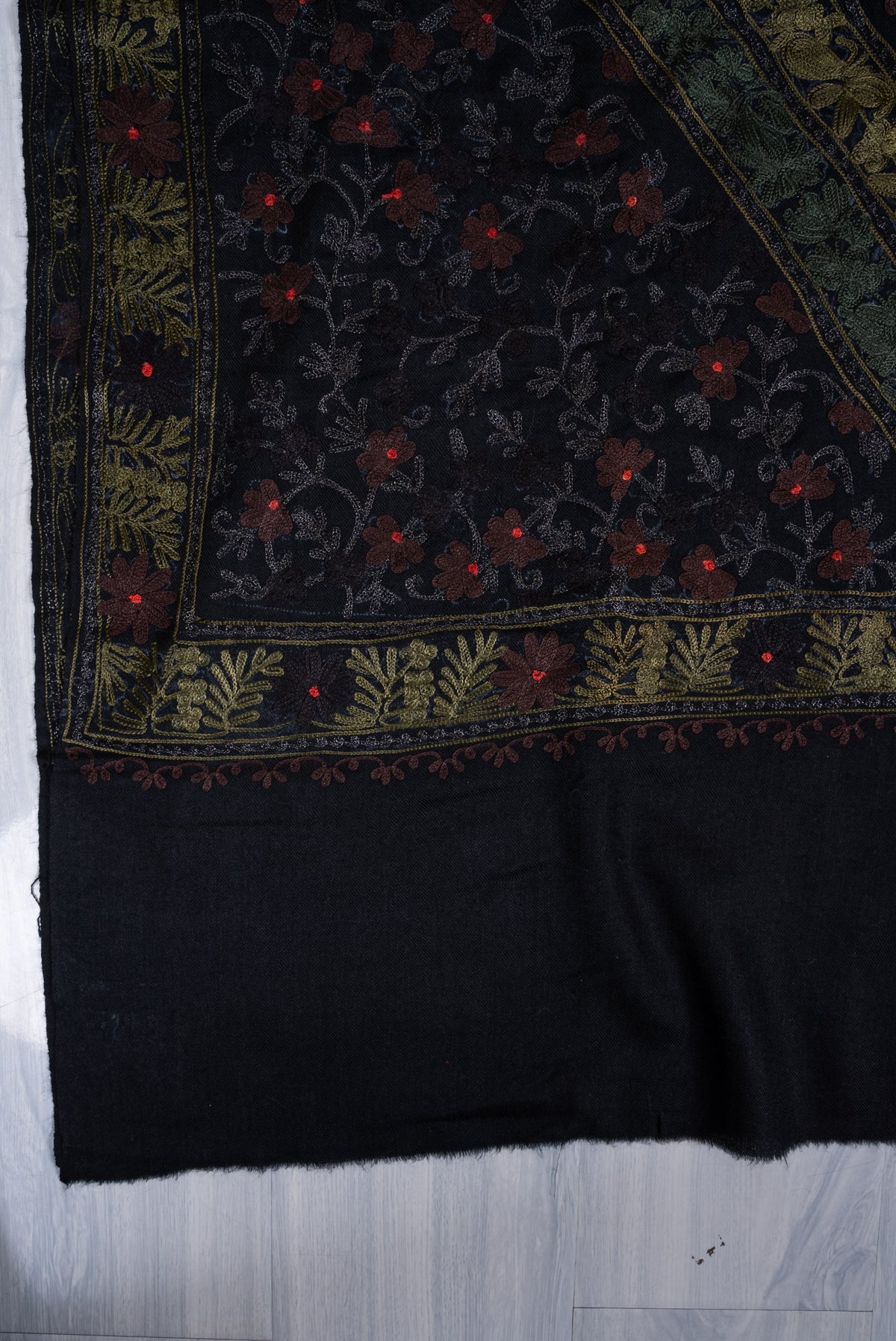 Obsidian Royale Aari Machine Embroidered Shawl
