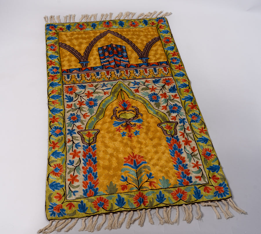 Mehrab-e-Zareen Hand-Embroidered Chain Stitch Jainimaz (Prayer Mat)