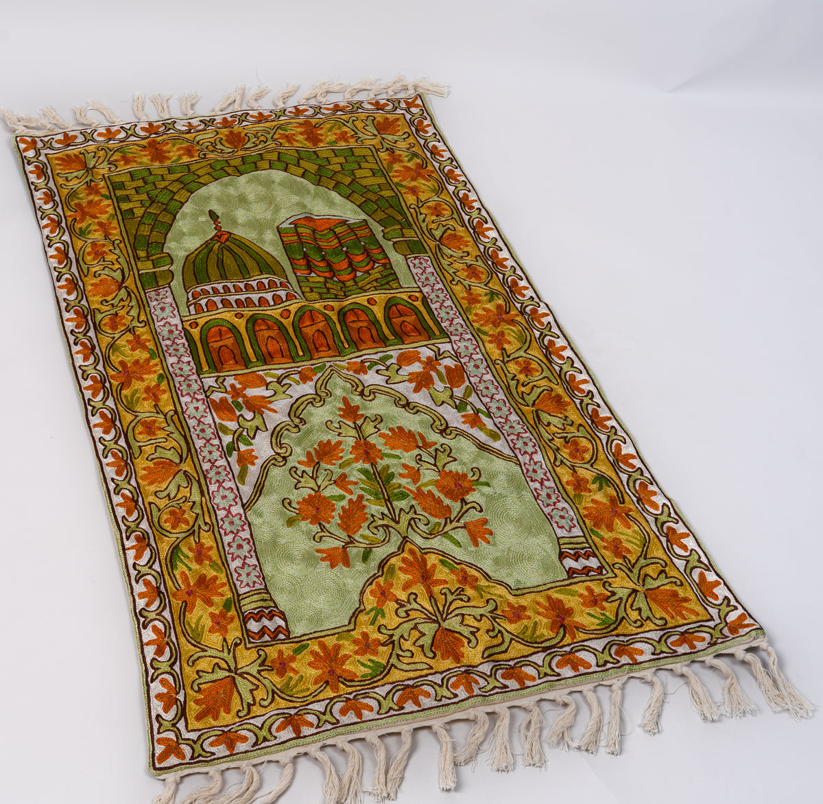Zaitoon Qila Hand-Embroidered with Chain Stitch Detailing (Prayer Mat)