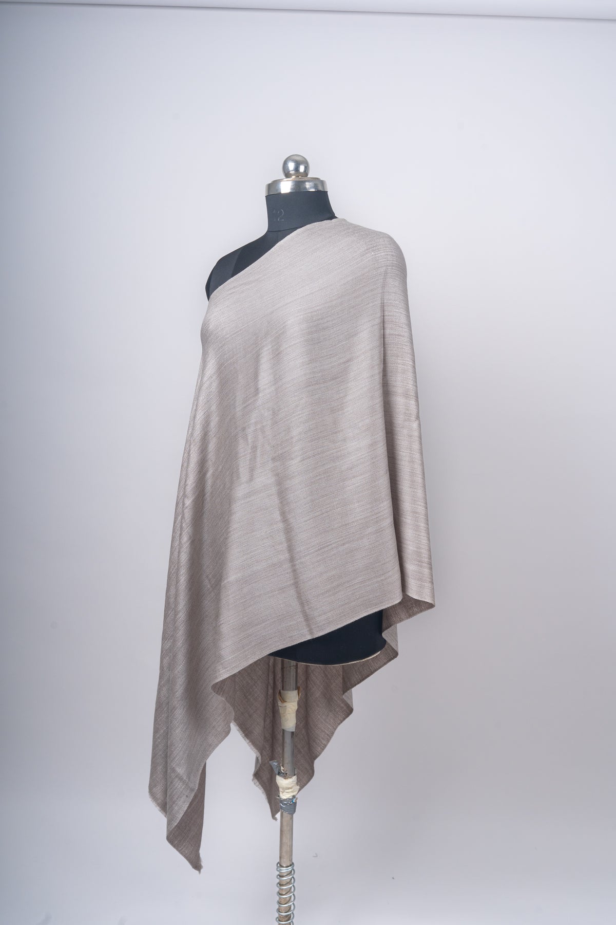 Sahra-Shaam | Reversible Merino Wool Stole in Taupe & Mocha Mist