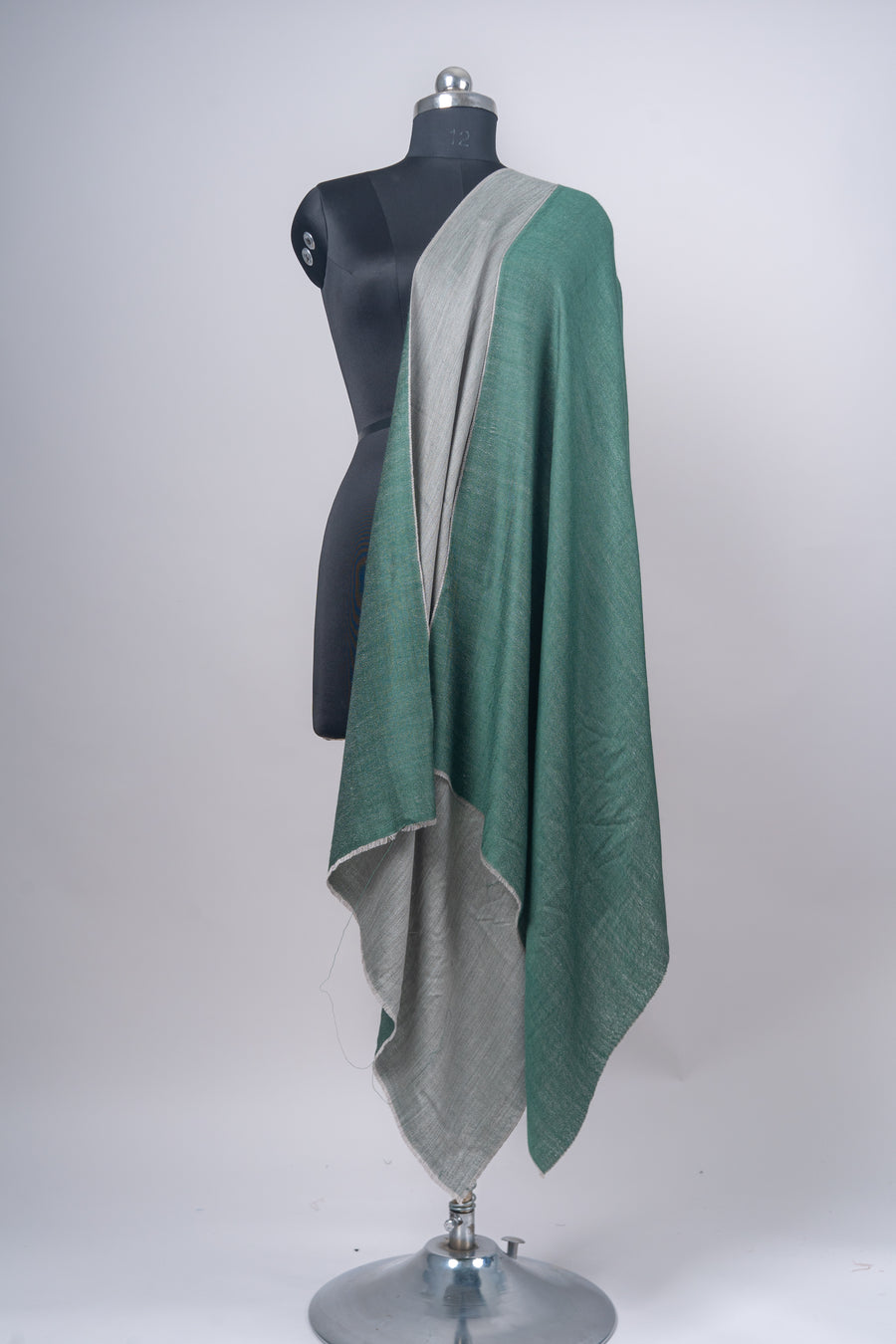 Sabz Roshan: Reversible Merino Wool Stole in Emerald & Silver Mist