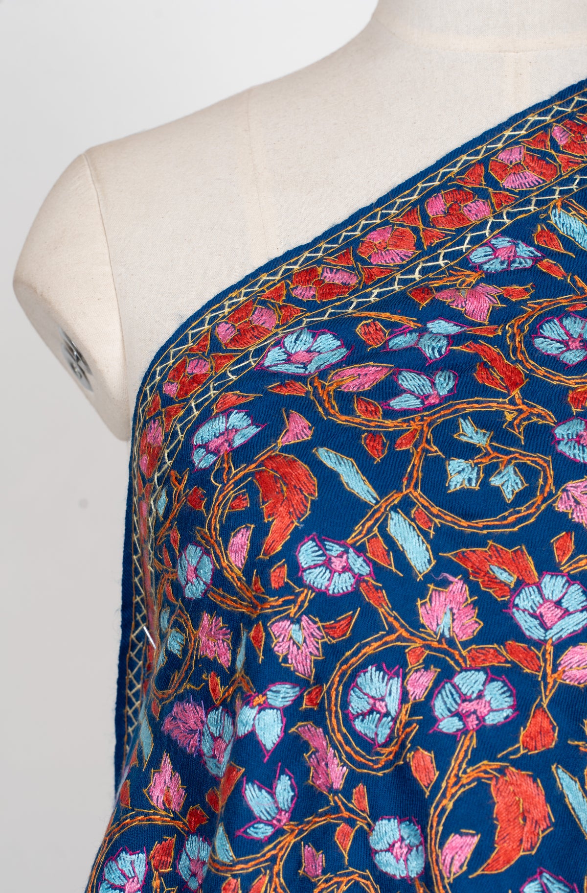 Papier-Mâché Neel Gul Sozni Merino Stole