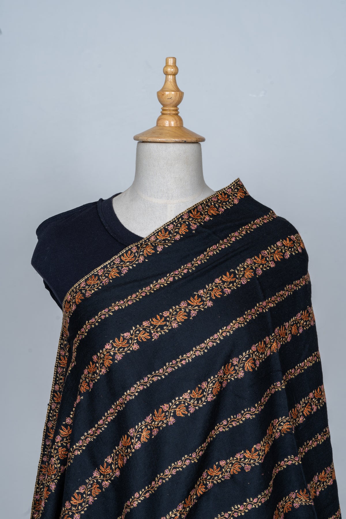 Naar-e-Zar: Hand-Embroidered Sozni Merino Wool Stole