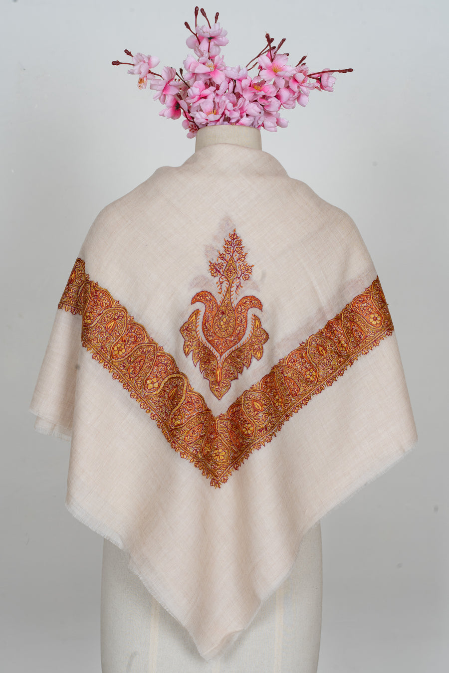 Nur-e-Sahar Hand-Embroidered Cashmere Men&