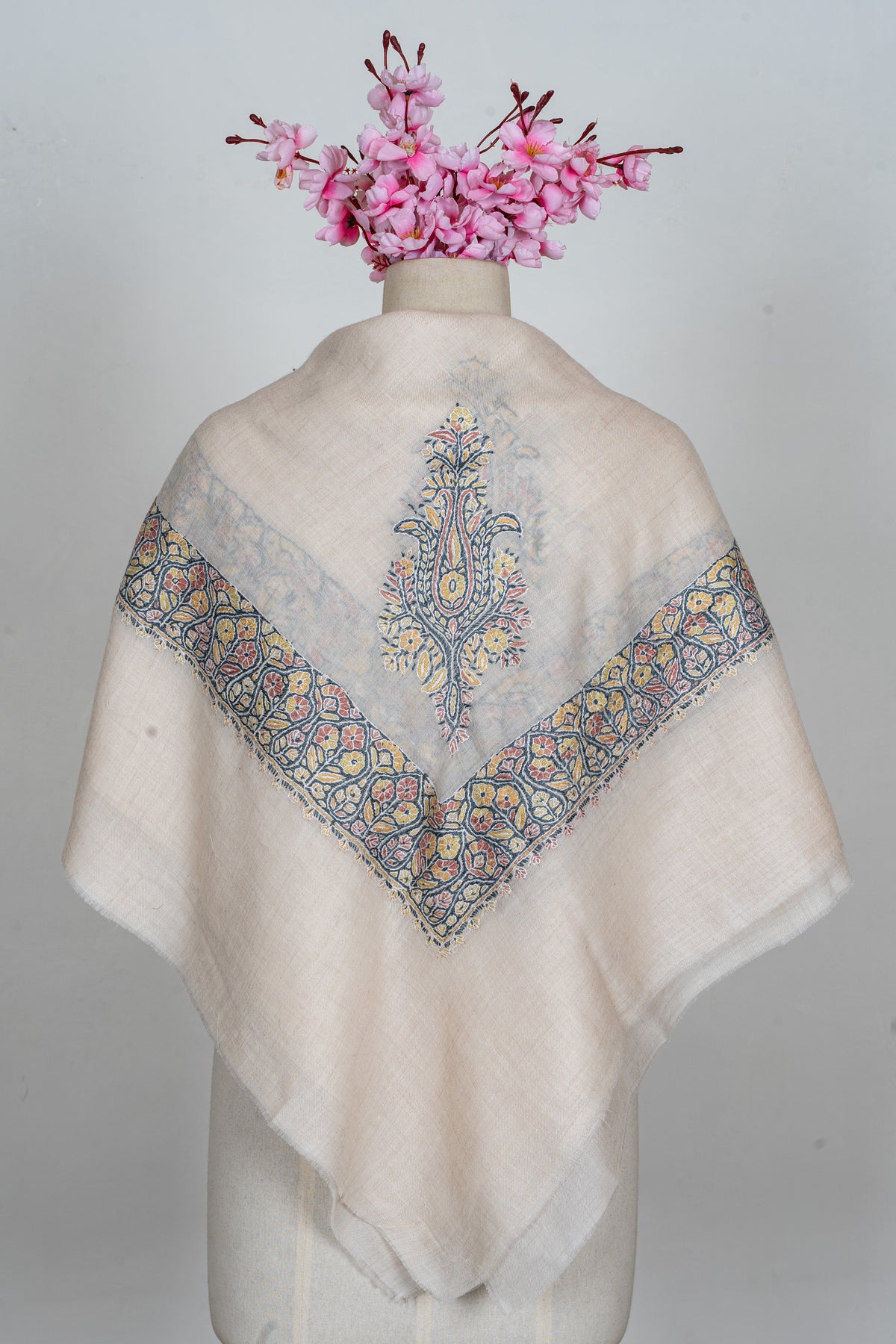 Gul-e-Raunaq Hand-Embroidered Cashmere Men's Rumal