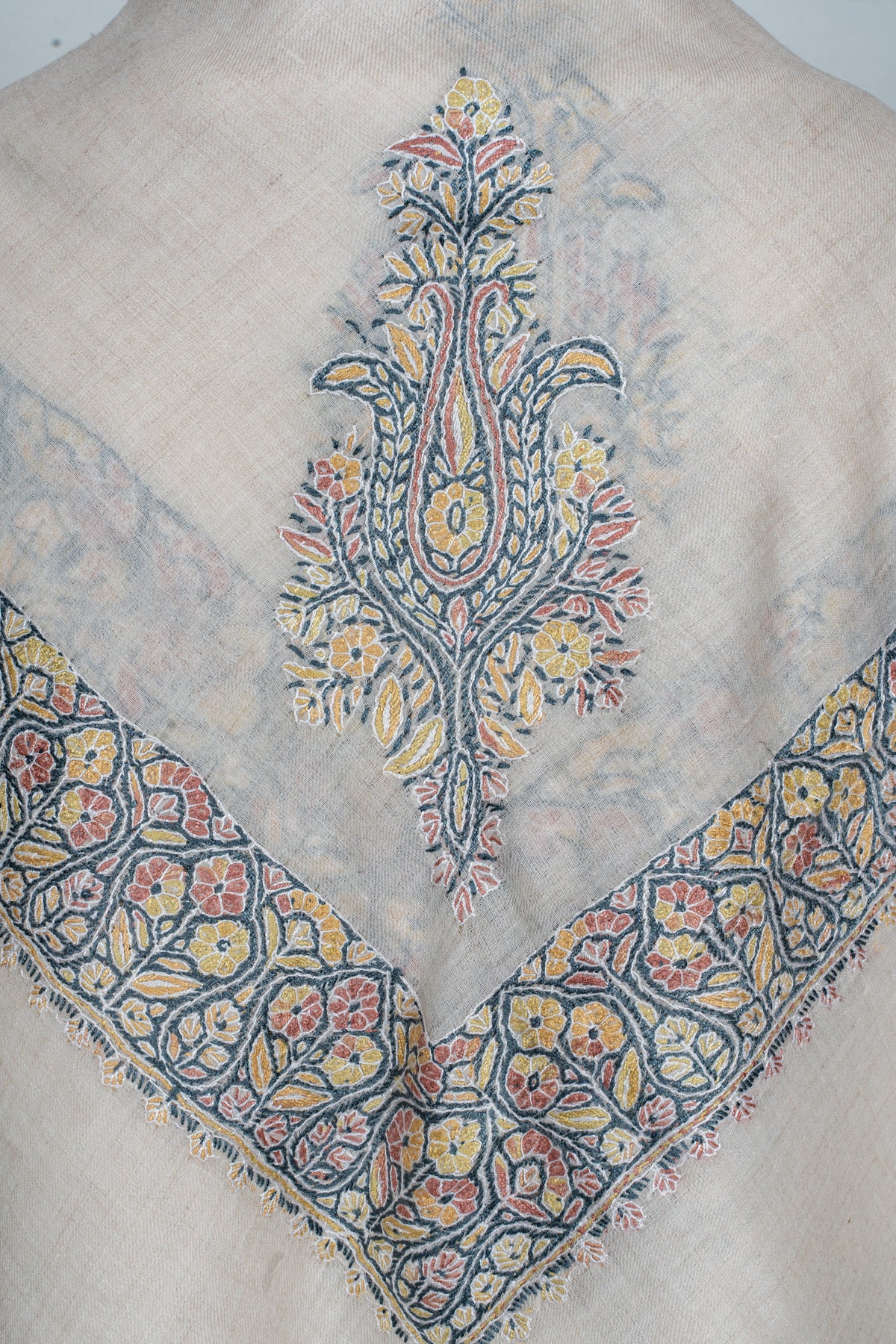 Gul-e-Raunaq Hand-Embroidered Cashmere Men's Rumal