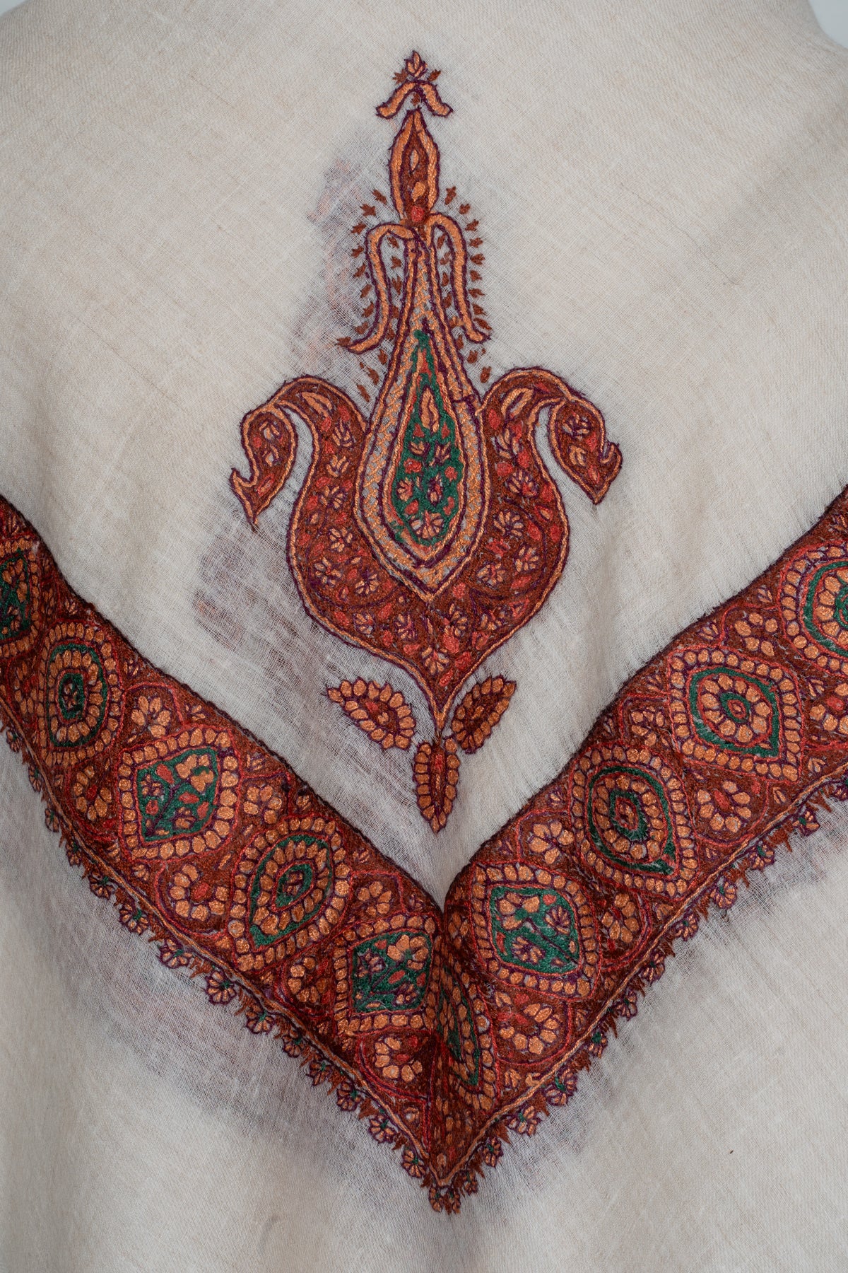 Mehr-e-Zameen Hand-Embroidered Cashmere Men's Rumal