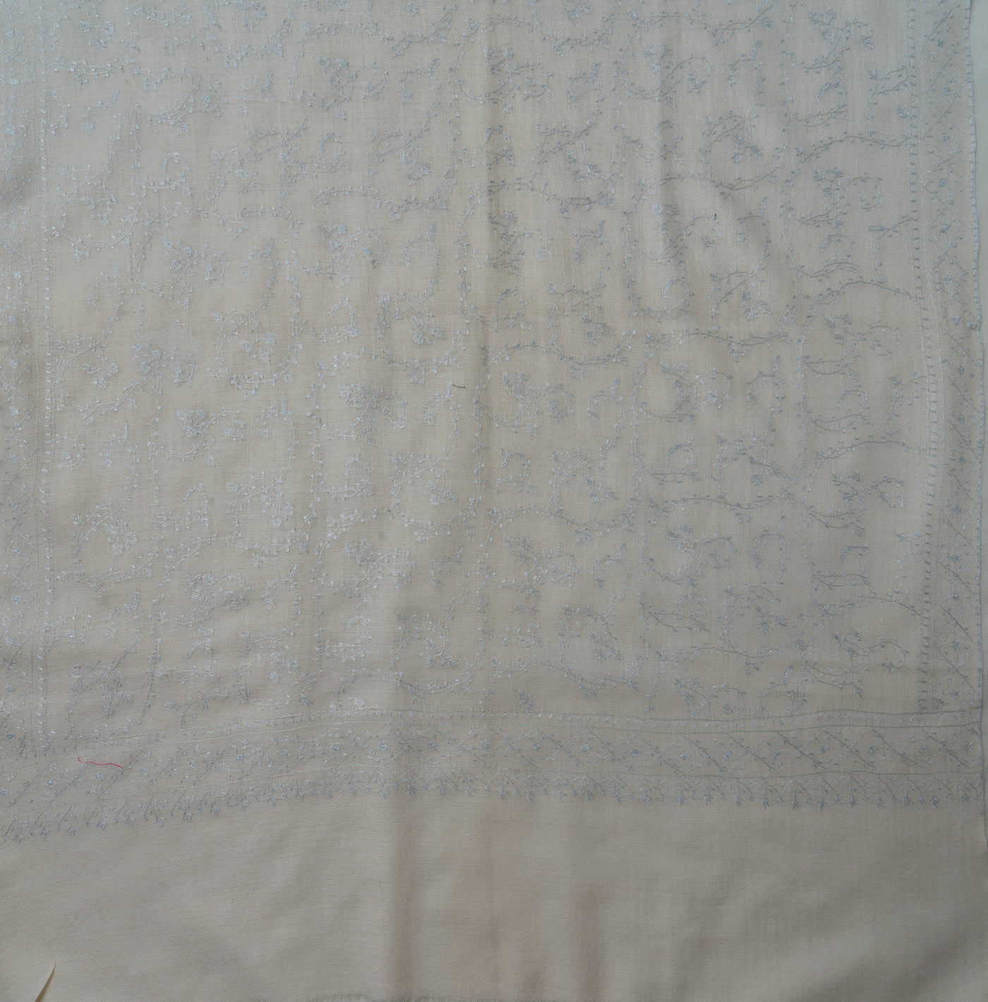 Safaid Ufaq: Hand-Embroidered Sozni Merino Wool Scarf