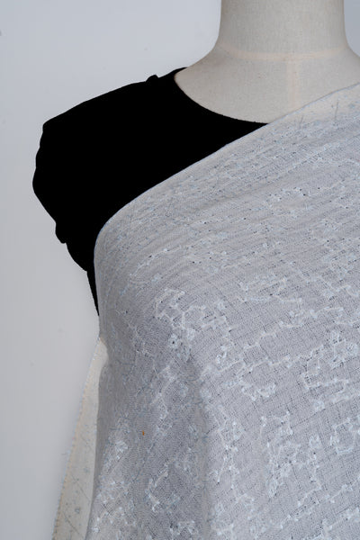 Safaid Ufaq: Hand-Embroidered Sozni Merino Wool Scarf