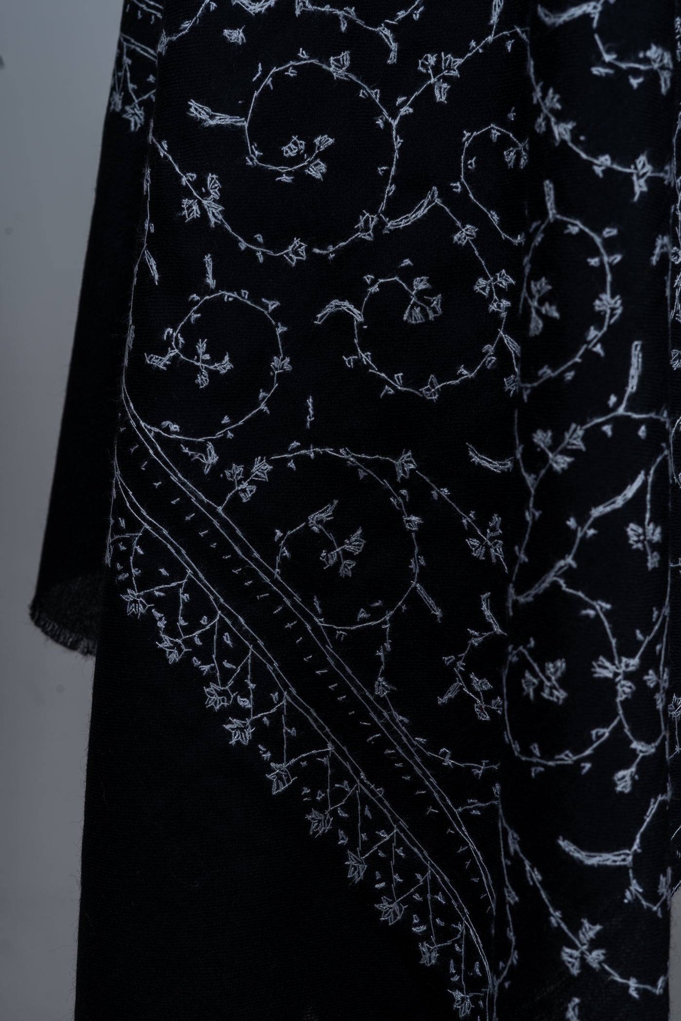 Shabnum Noir: All-Over Sozni Hand-Embroidered Merino Wool scarf