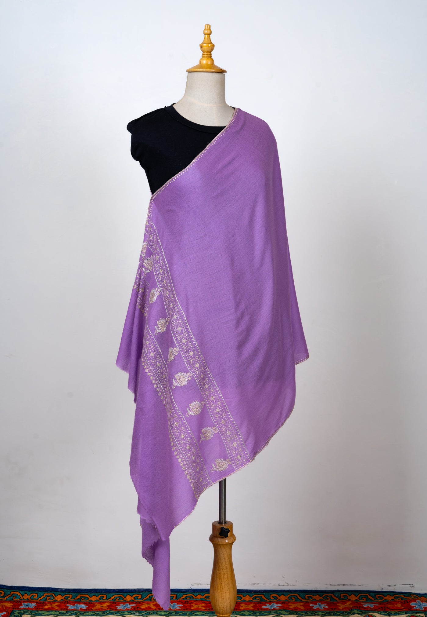 Noor-e-Banafsha: Lilac Sozni Hand-Embroidered Scarf