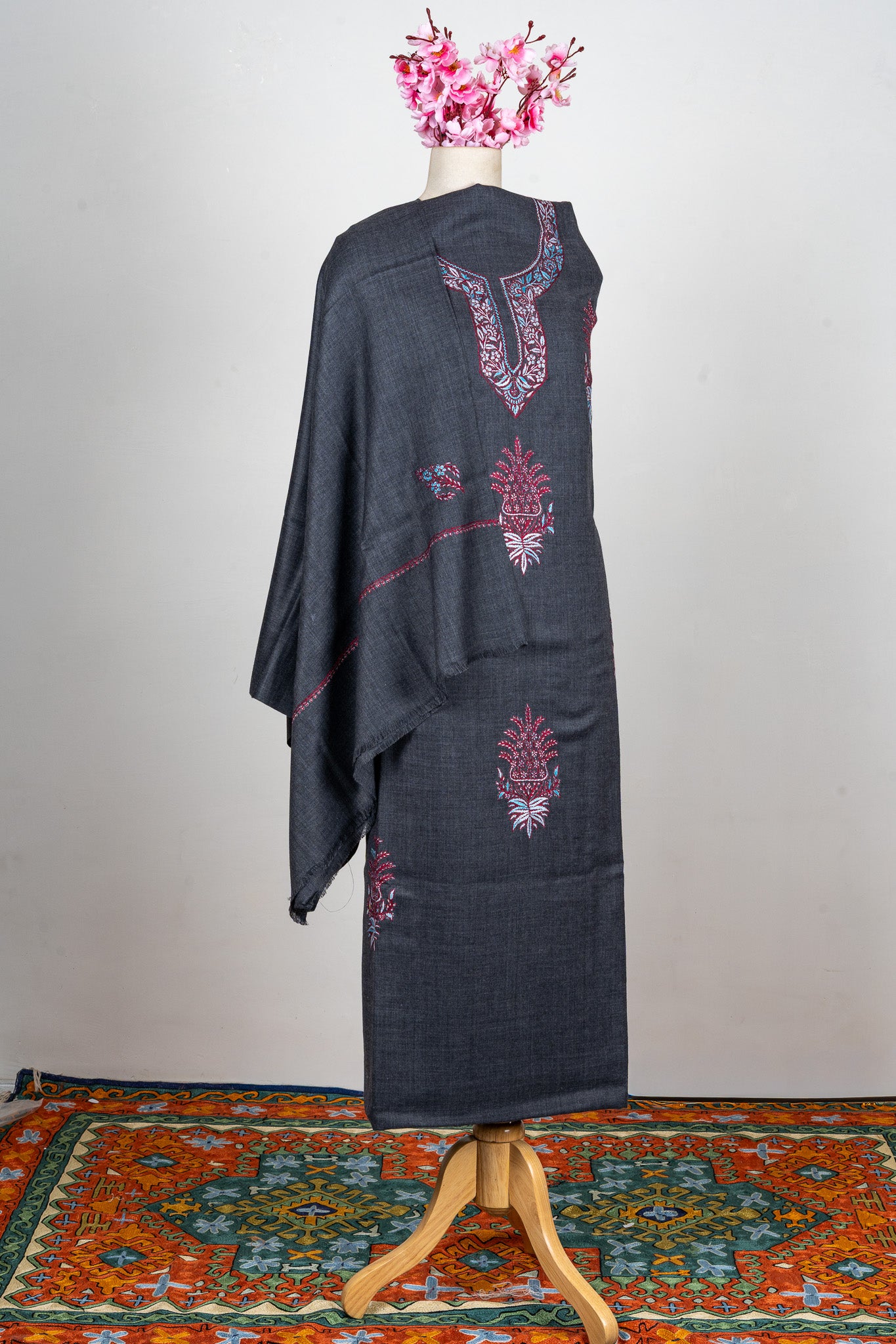 Charcoal Majesty Sozni Hand Embroidered Suit