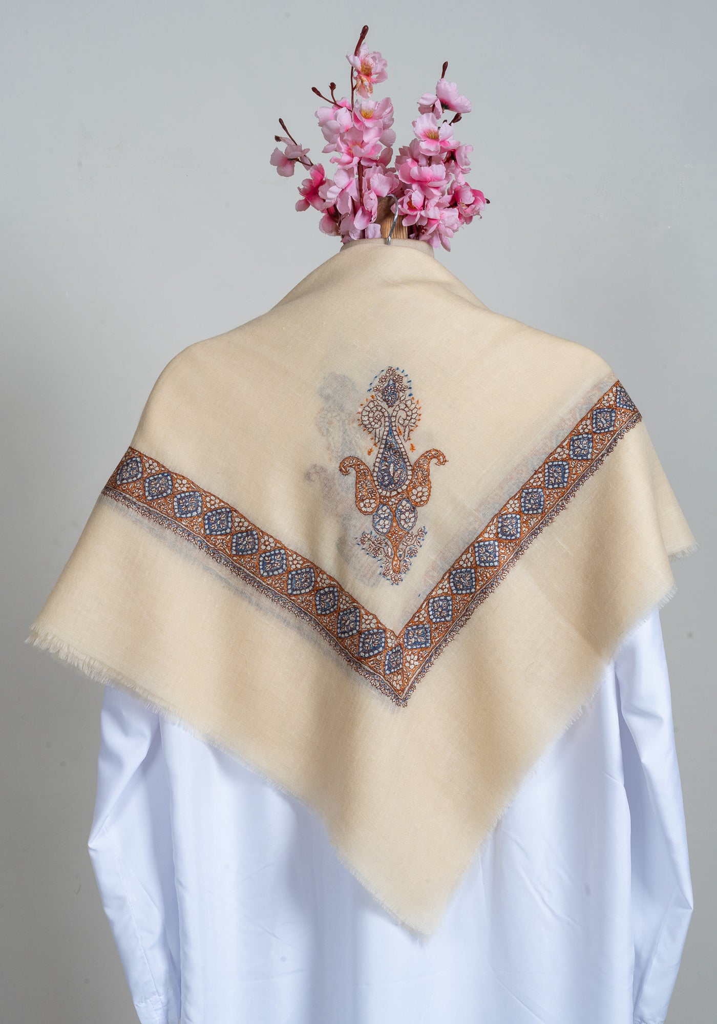 Ivory Rust — Pure Pashmina Sozni Hand-Embroidered Turma