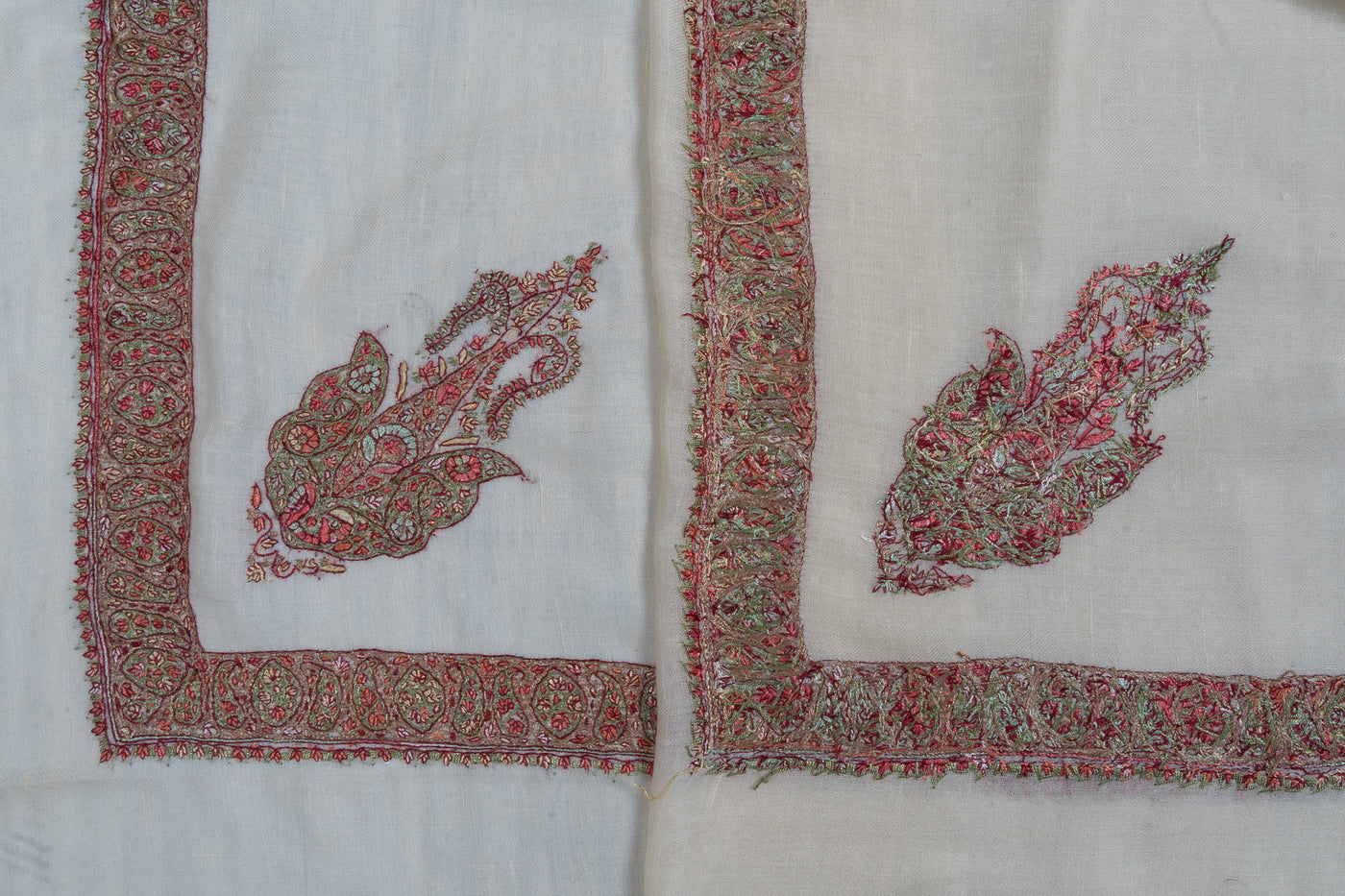 Coral Bloom Rumal — Pure Pashmina Sozni Hand Embroidered