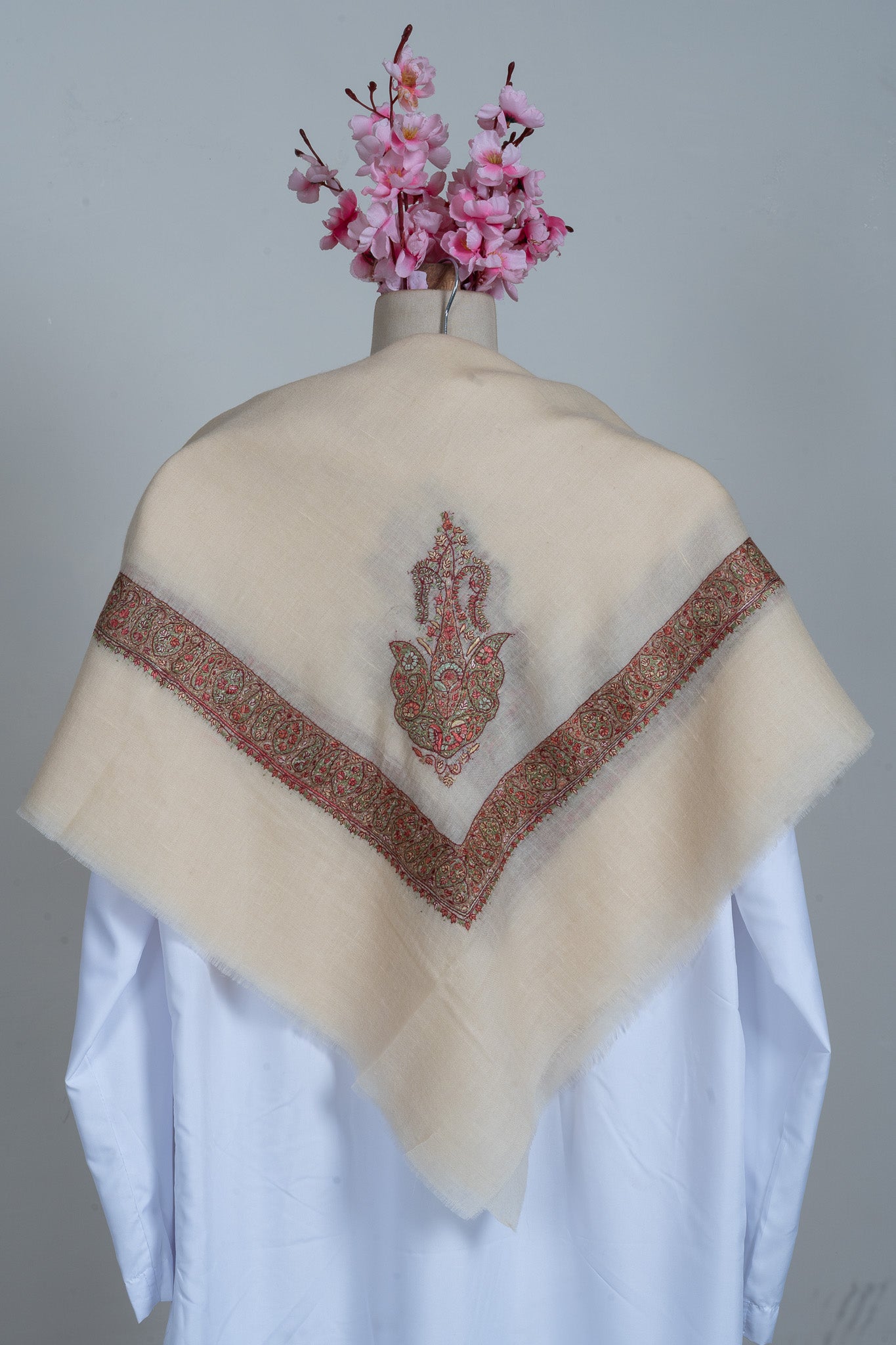 Coral Bloom Rumal — Pure Pashmina Sozni Hand Embroidered