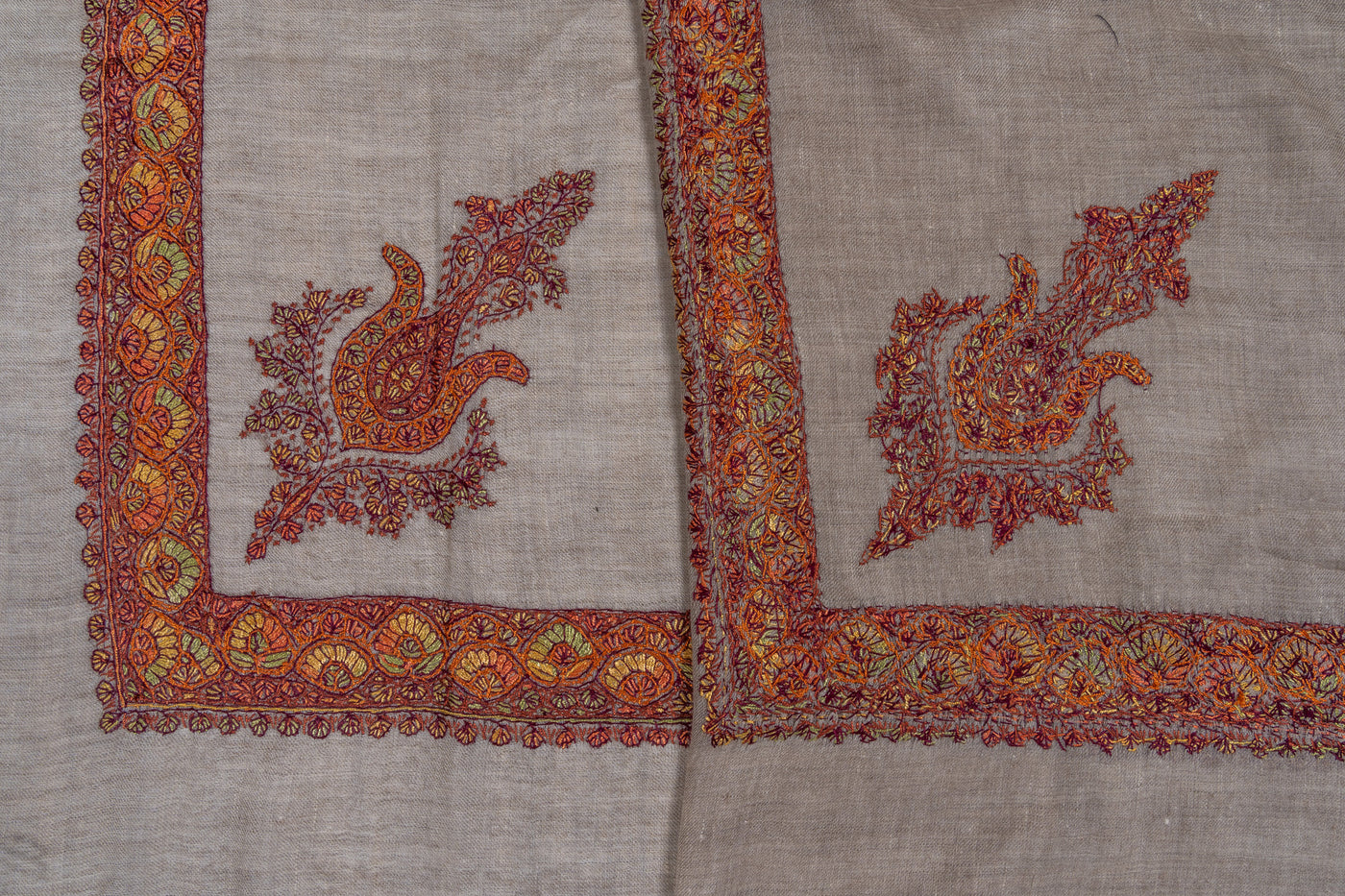 Ember Dusk Rumal — Pure Pashmina Sozni Hand Embroidered