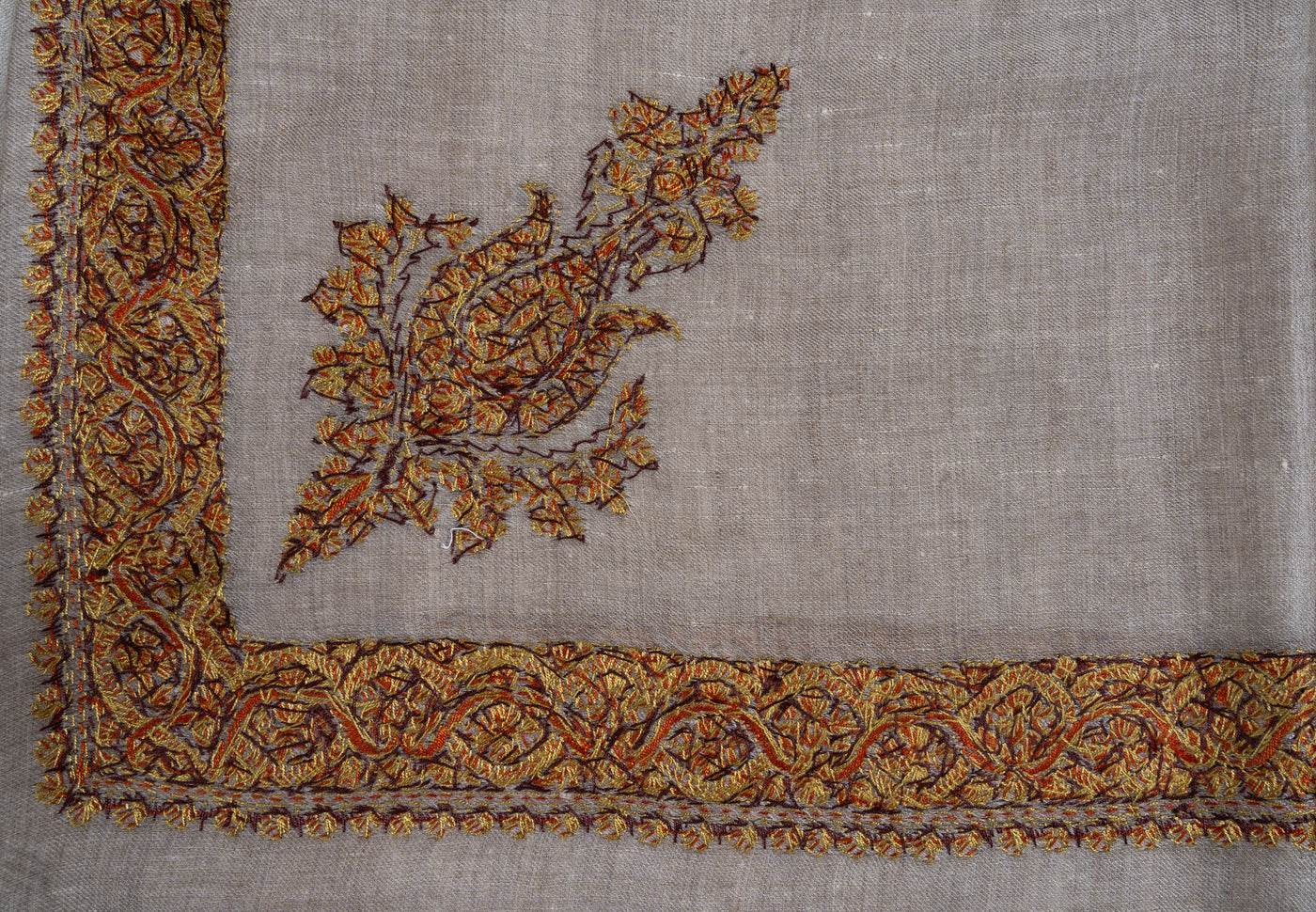 Amber Drift Rumal — Pure Pashmina Sozni Hand Embroidered