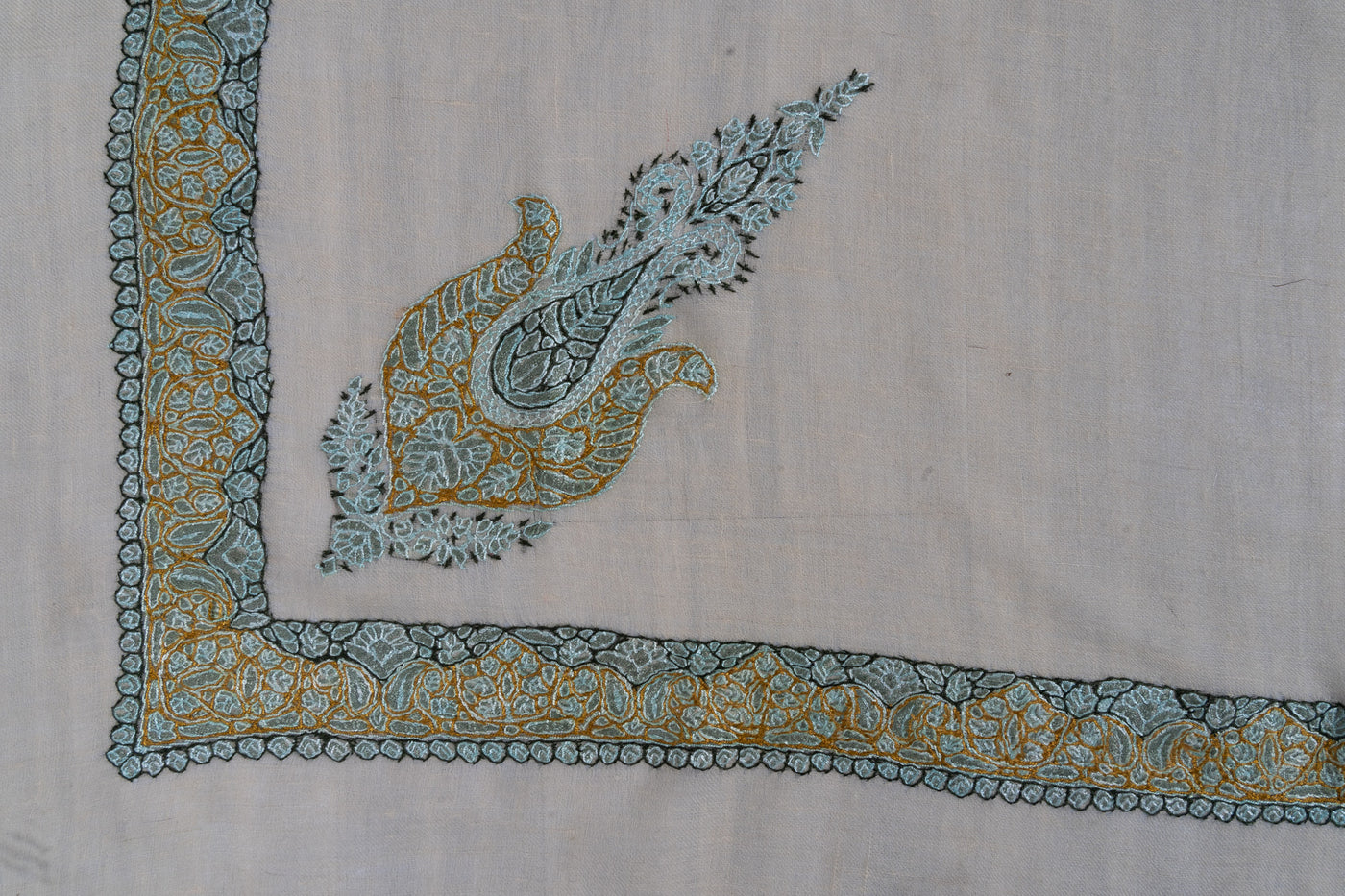 Seafoam Bloom Rumal — Pure Pashmina Sozni Hand Embroidered