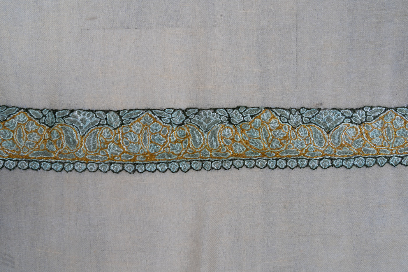 Seafoam Bloom Rumal — Pure Pashmina Sozni Hand Embroidered