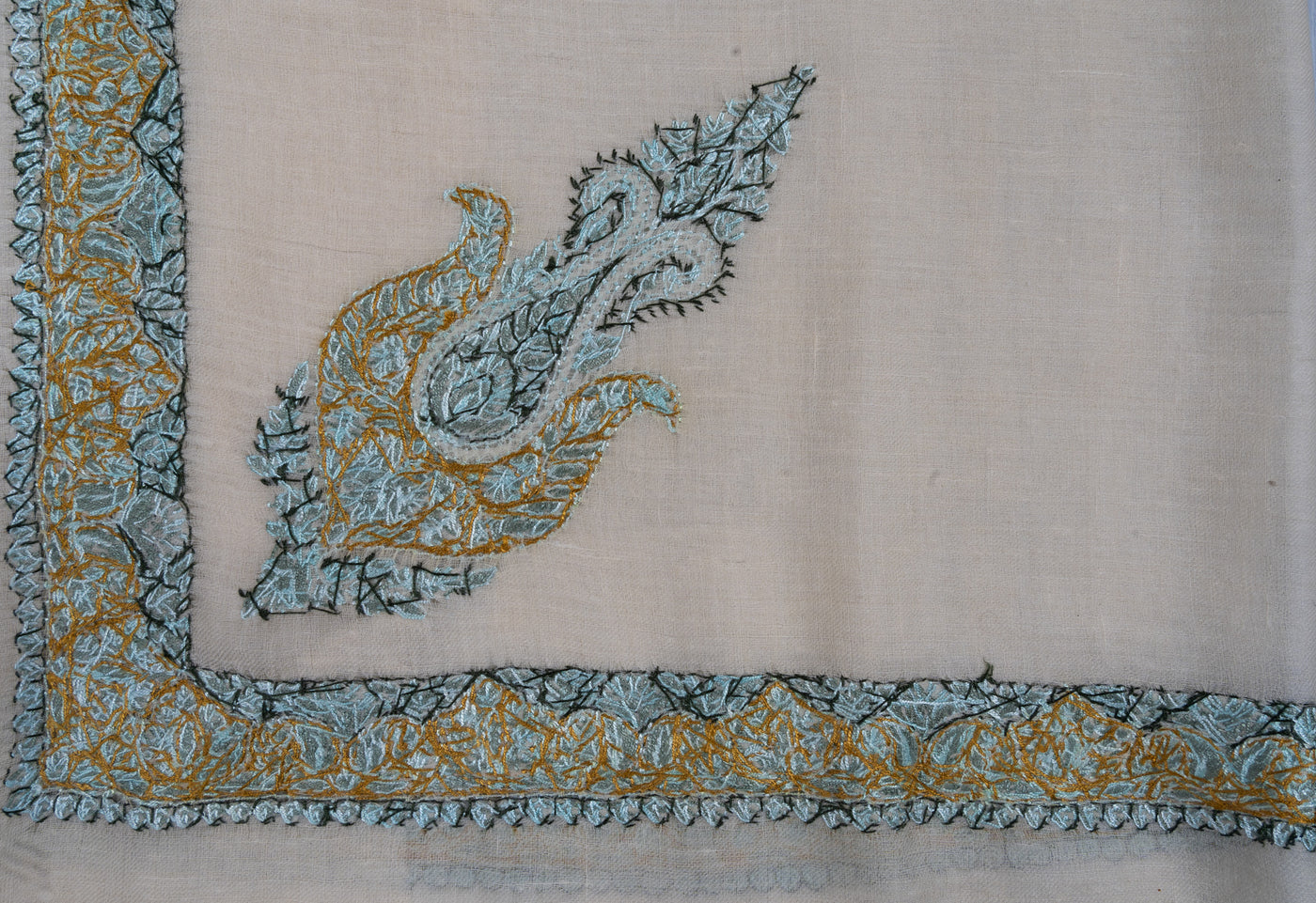 Seafoam Bloom Rumal — Pure Pashmina Sozni Hand Embroidered