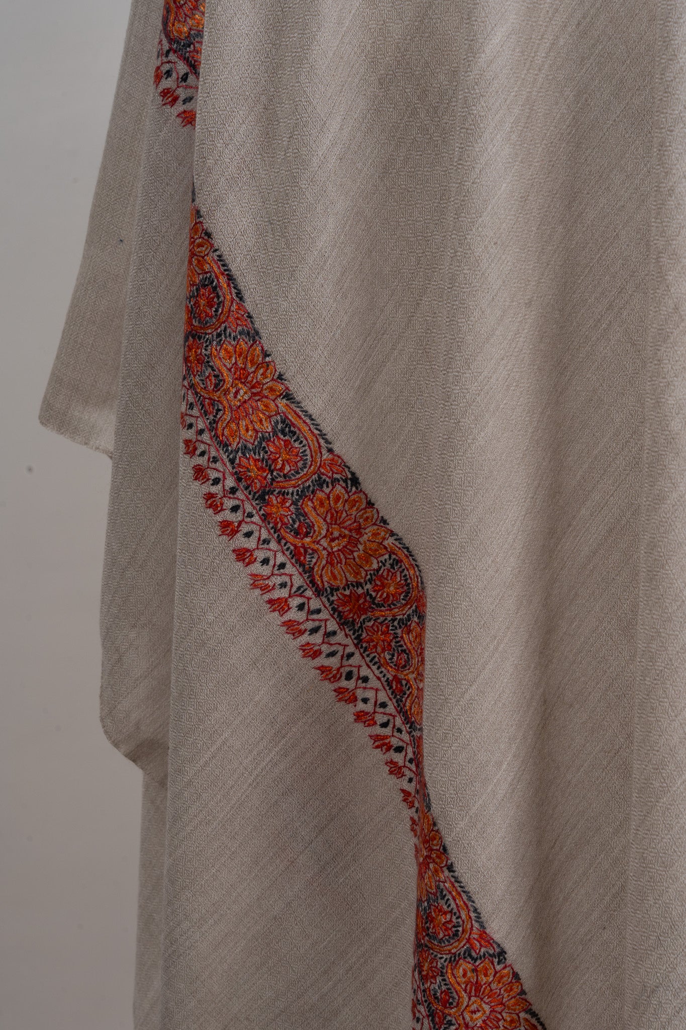 Ivory Drift — 2.5 Yards Sozni Hand-Embroidered Shawl