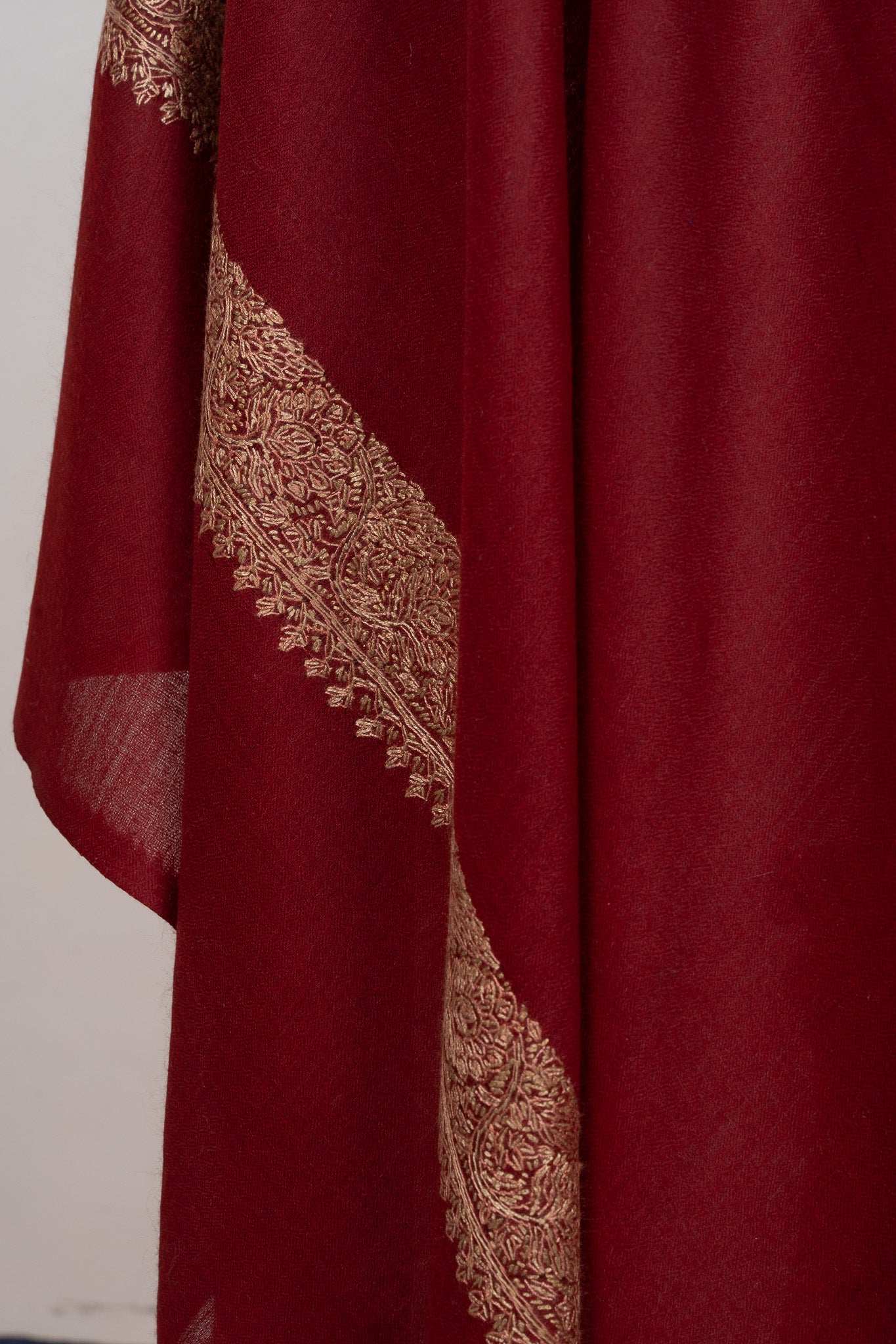 Crimson Aura — 2.5 Yards Sozni Hand-Embroidered Shawl