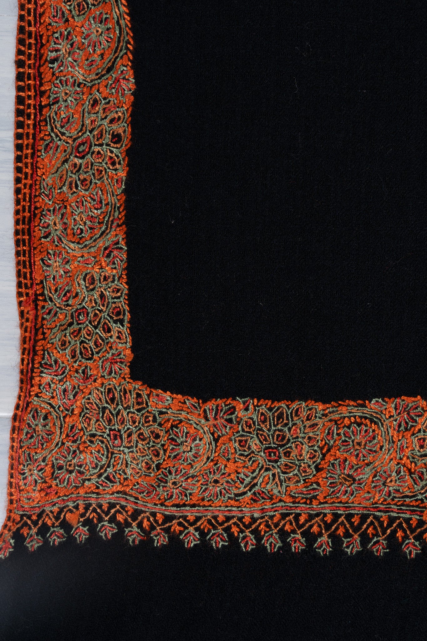 Noir Legacy — 2.5 Yards Sozni Hand-Embroidered Shawl