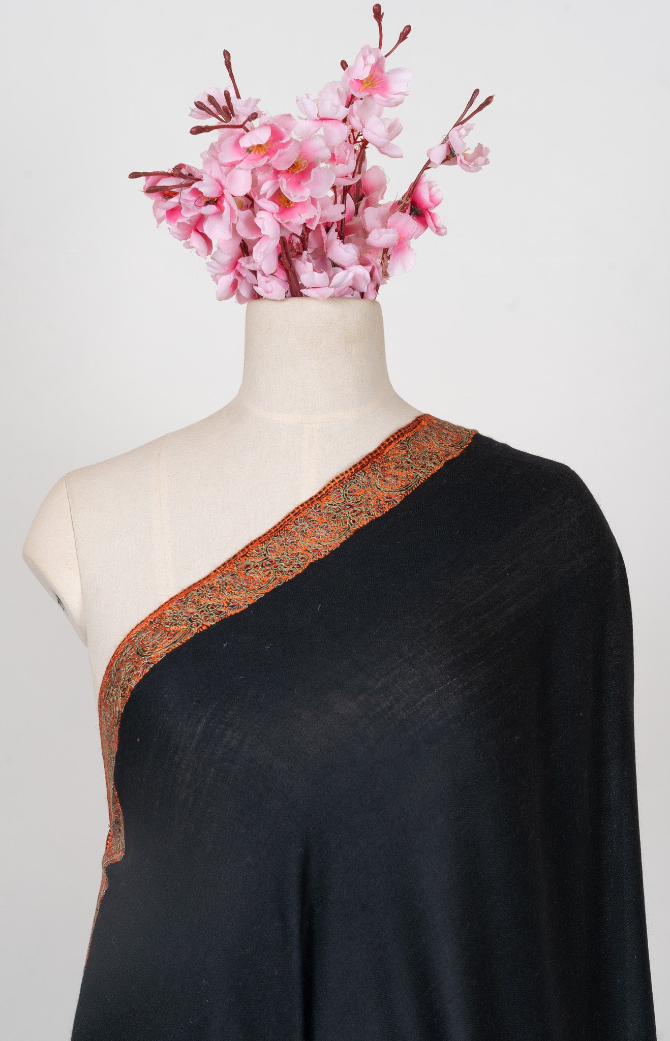 Noir Legacy — 2.5 Yards Sozni Hand-Embroidered Shawl