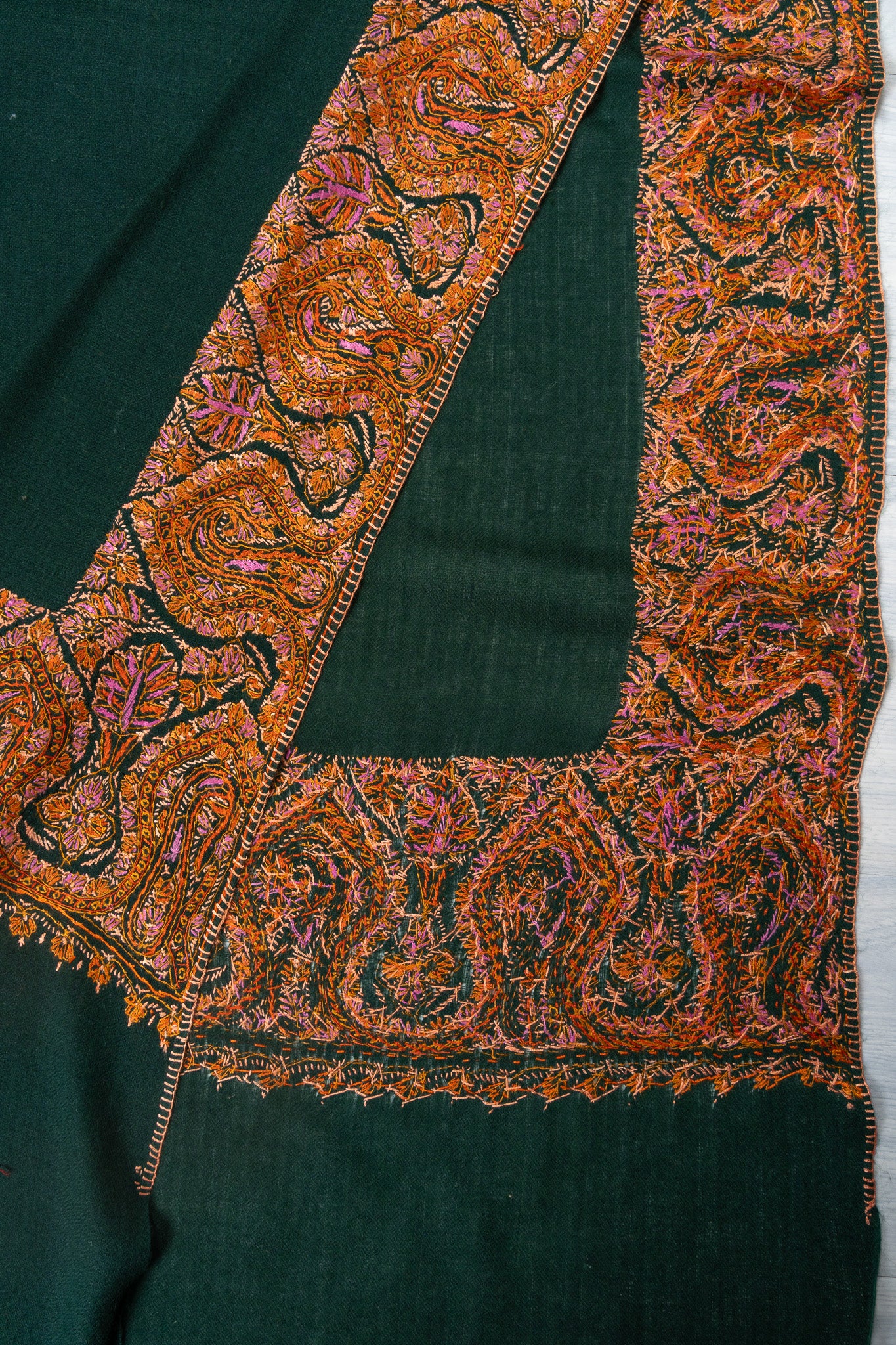 Emerald Poise — 2.5 Yards Sozni Hand-Embroidered Shawl
