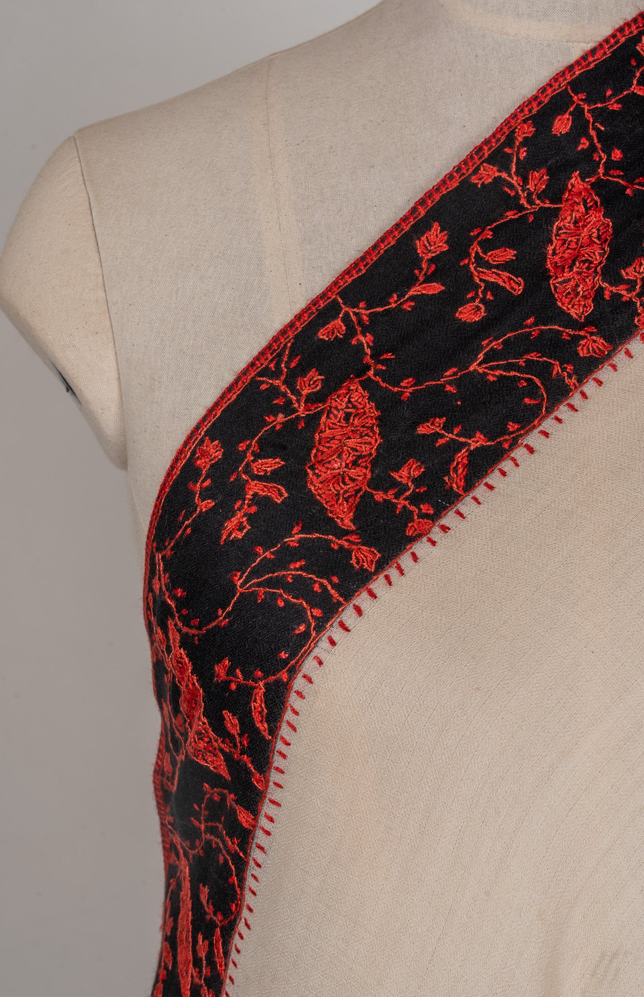 Ivory Flame — 2.5 Yards Sozni Hand-Embroidered Shawl