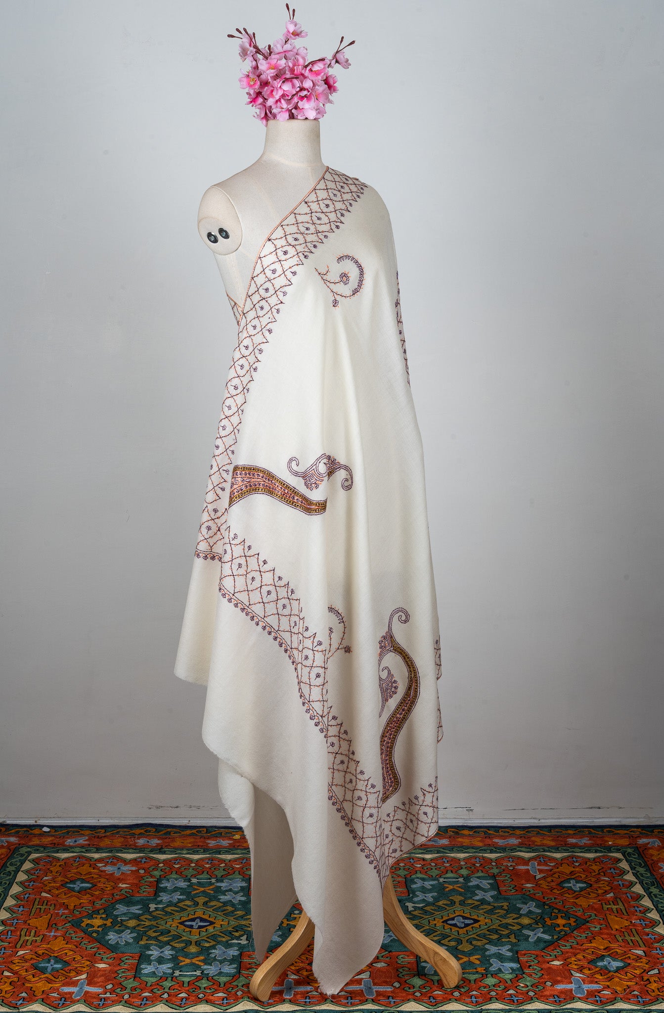 Ivory Garden Vine – Sozni Hand Embroidered Merino Wool Shawl