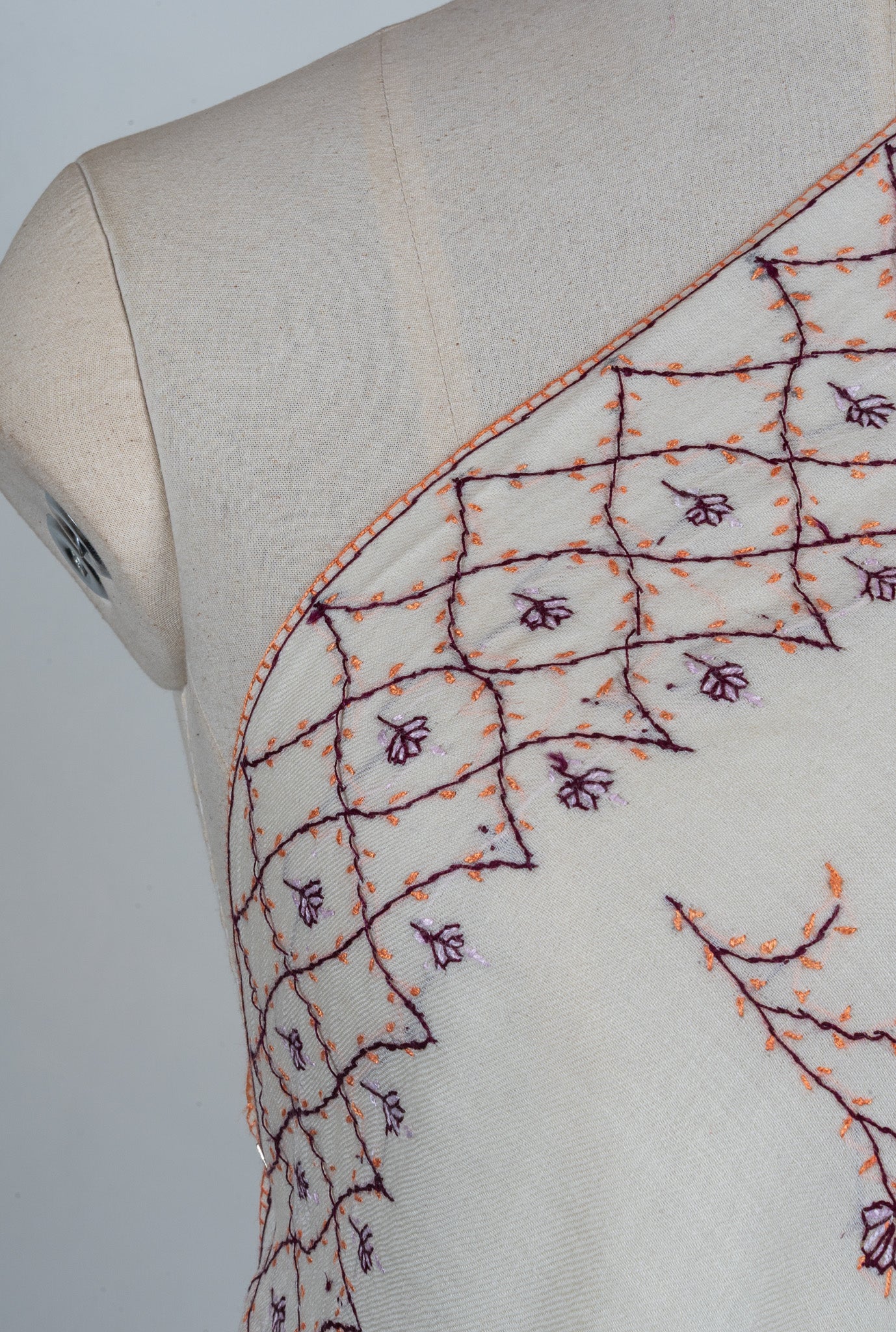 Ivory Garden Vine – Sozni Hand Embroidered Merino Wool Shawl