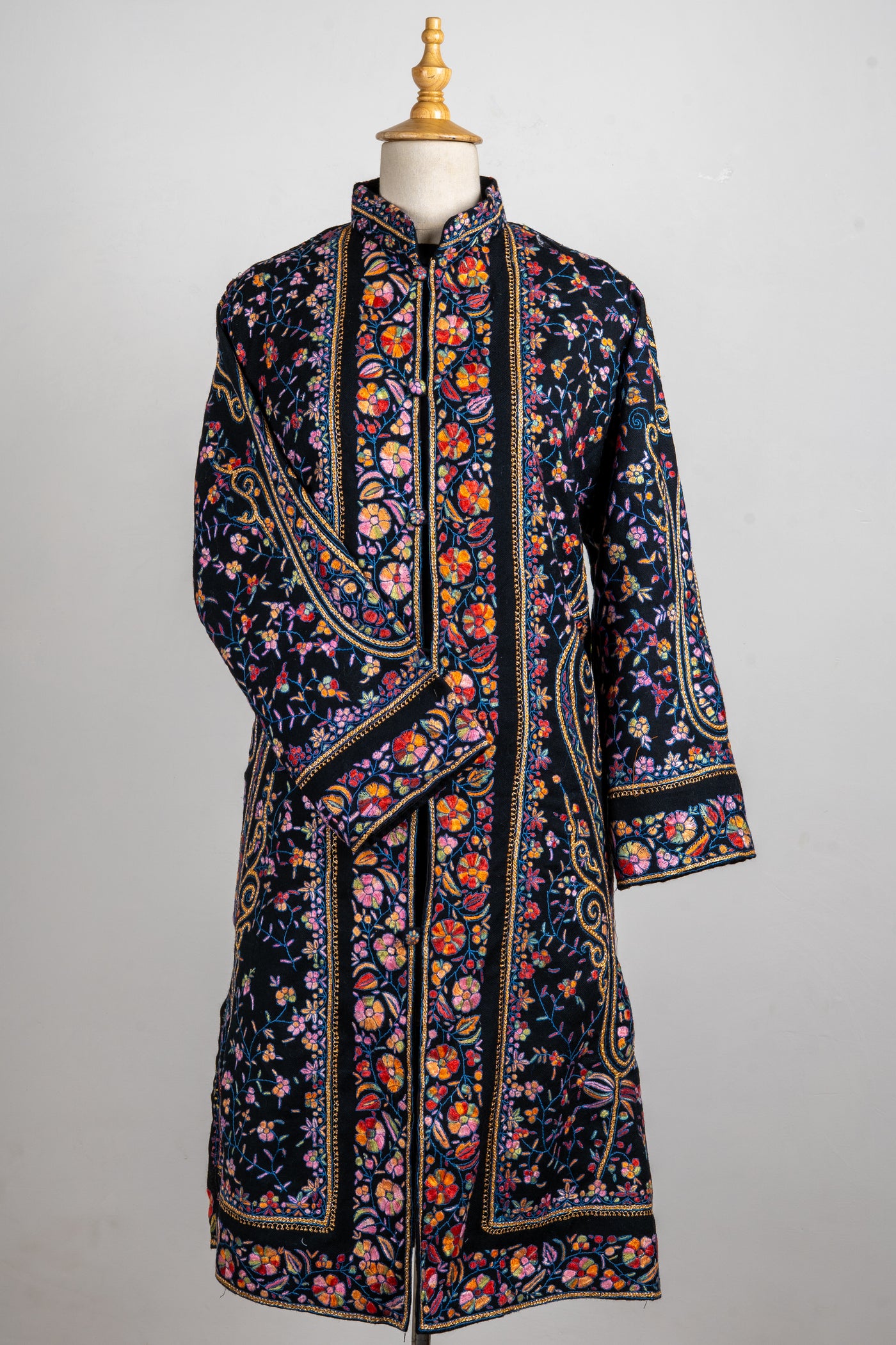 Midnight Reverie – Sozni Hand-Embroidered Long Jacket in Pure Wool