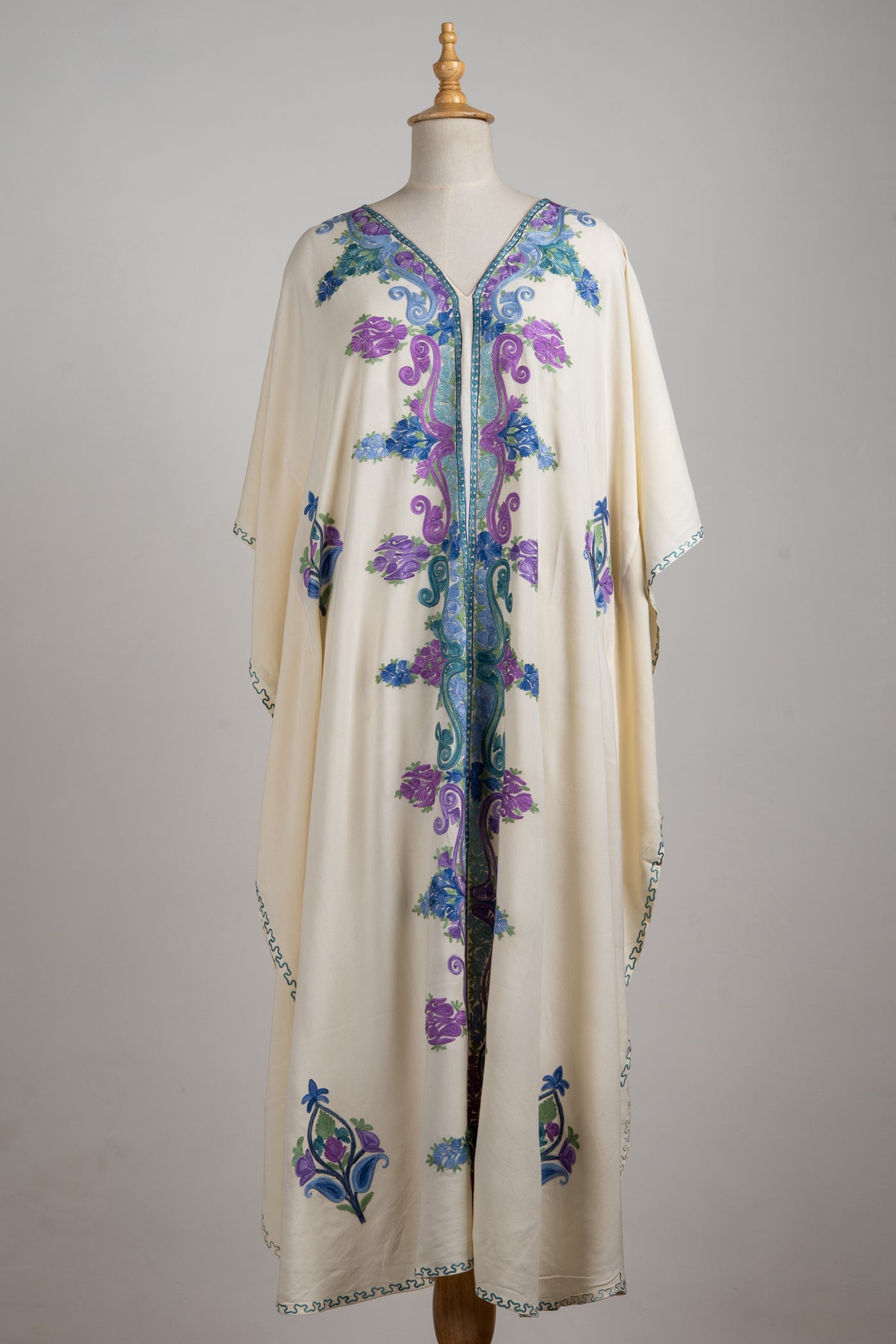 Royal Garden Aari Embroidered Kaftans in Ivory