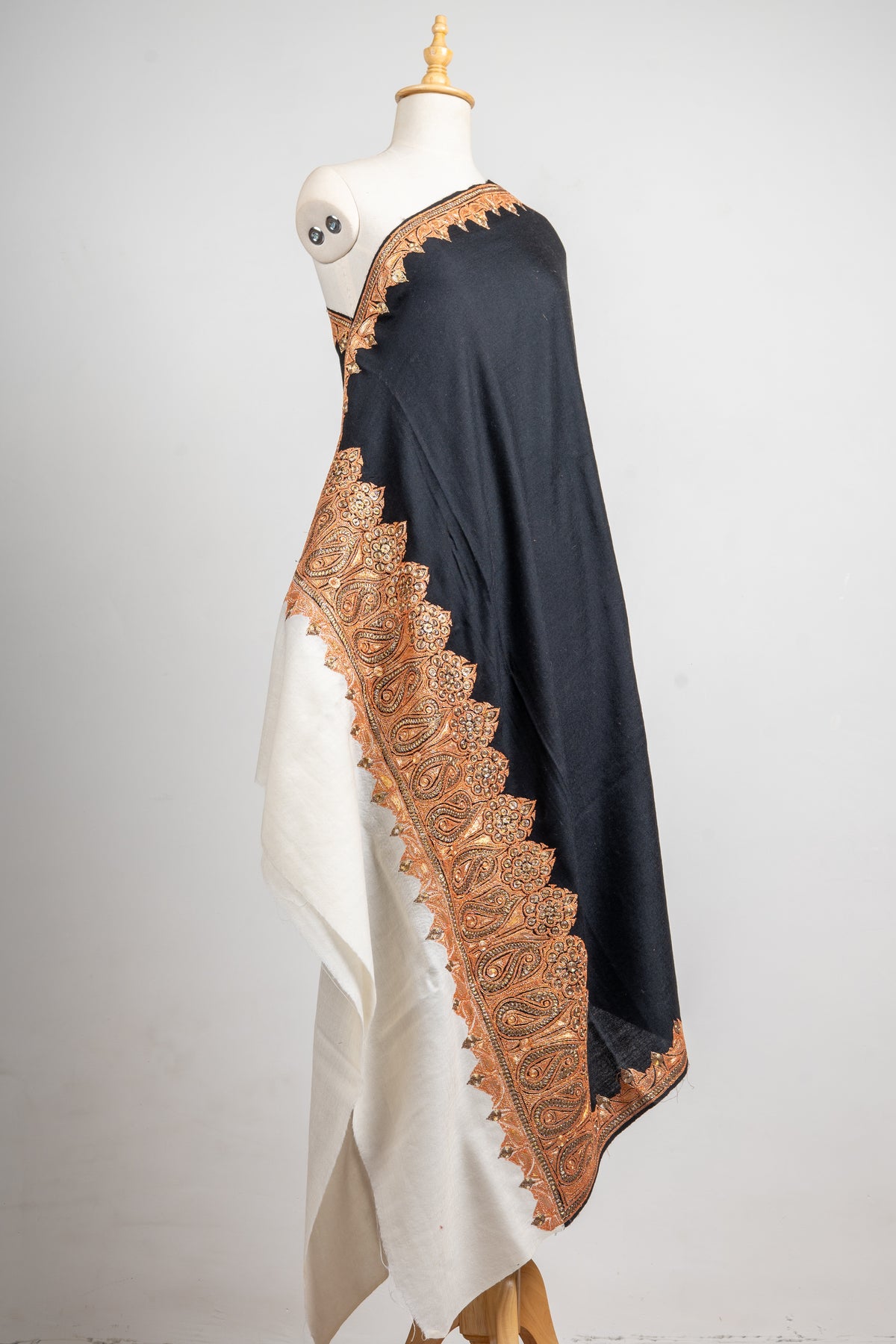 Midnight Elegance Merino Wool Shawl with Tilla Embroidery